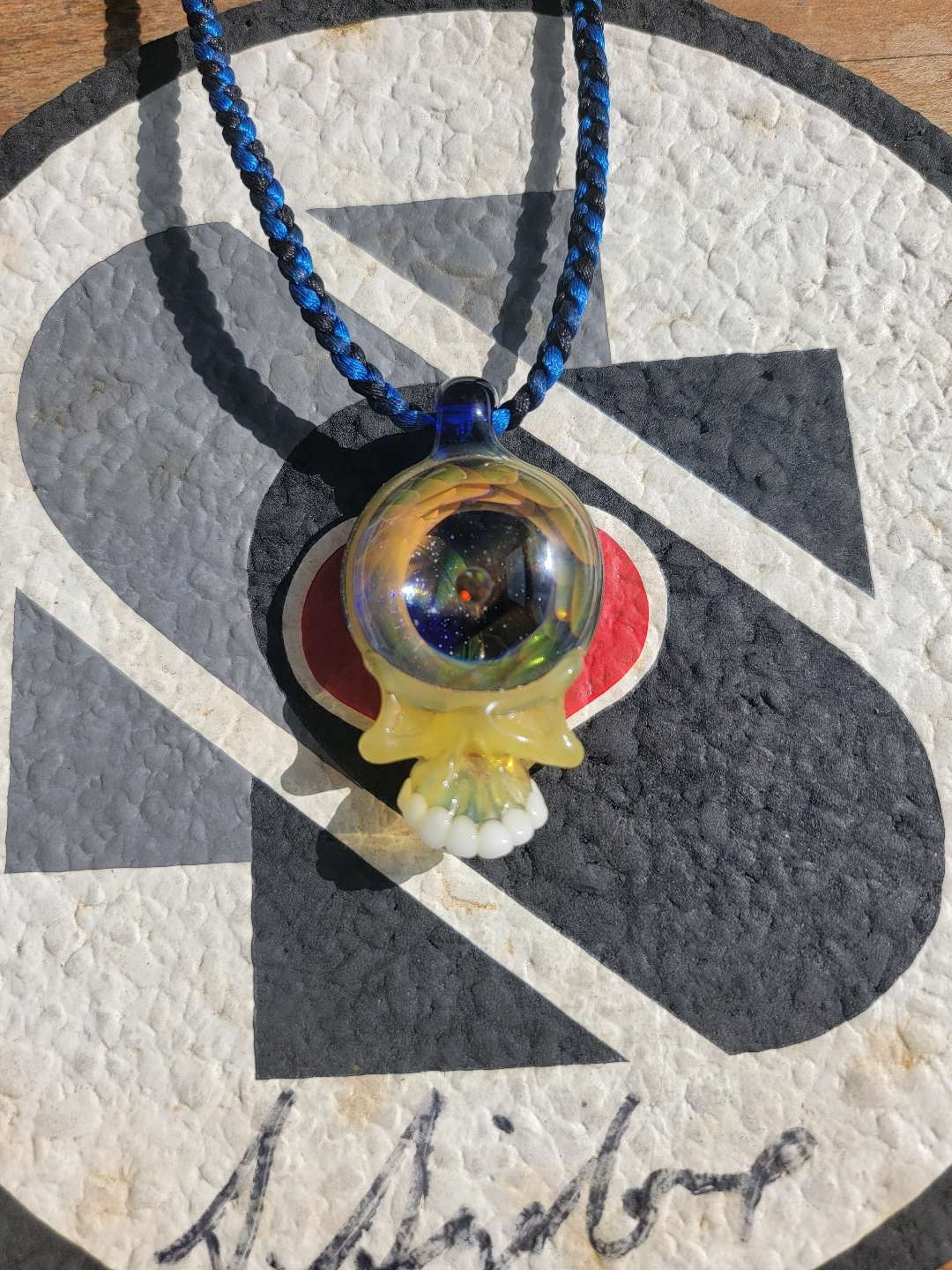 Neebs glass skull pendant image 0