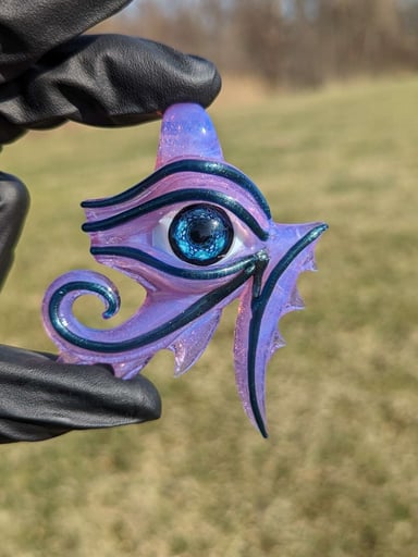 Preview pic of Mako Glass Eye of Ra Pendants