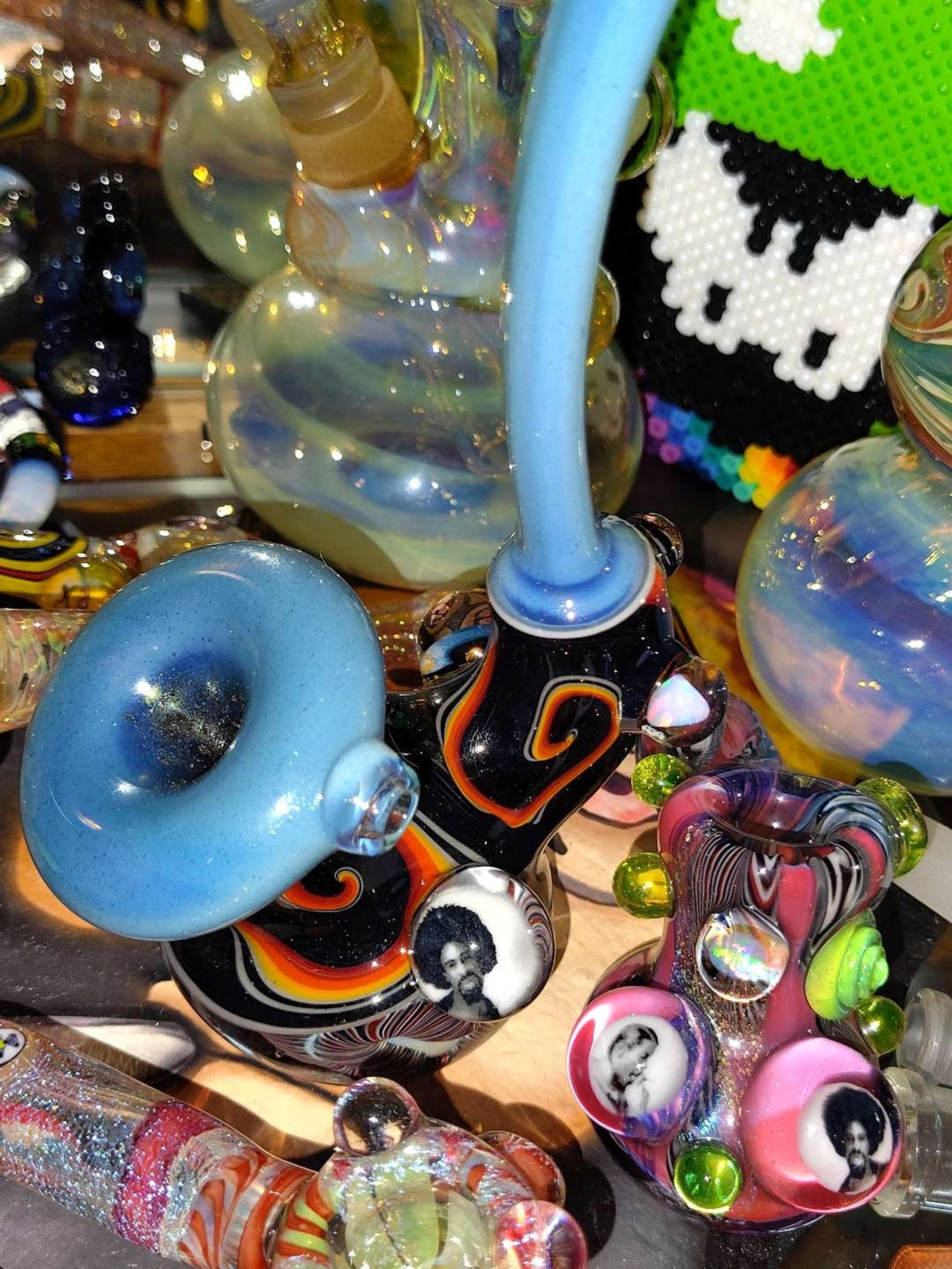 Preview pic of Mac Dre squatlock