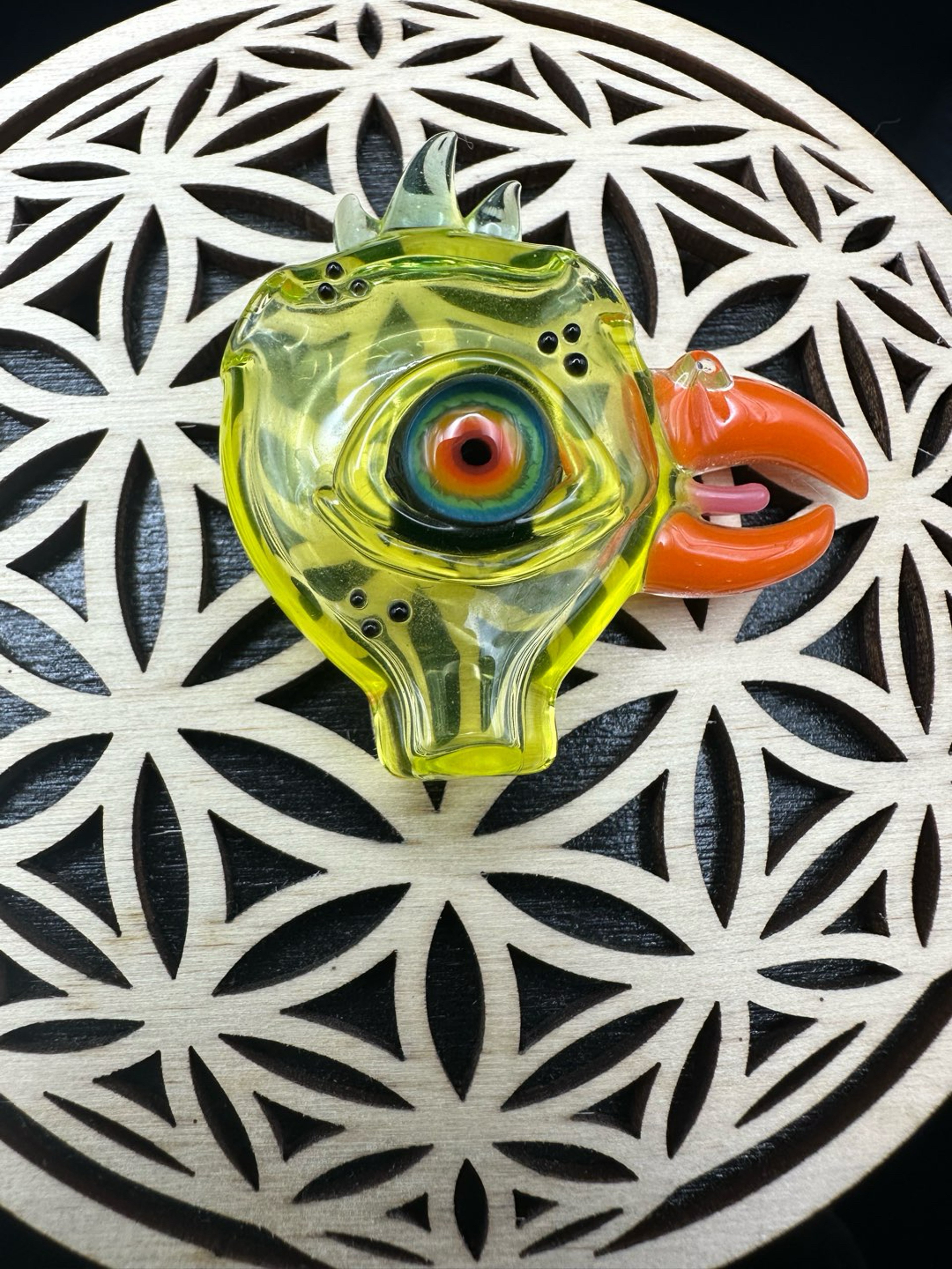 Preview pic of RJ Glass Illuminati Pendant