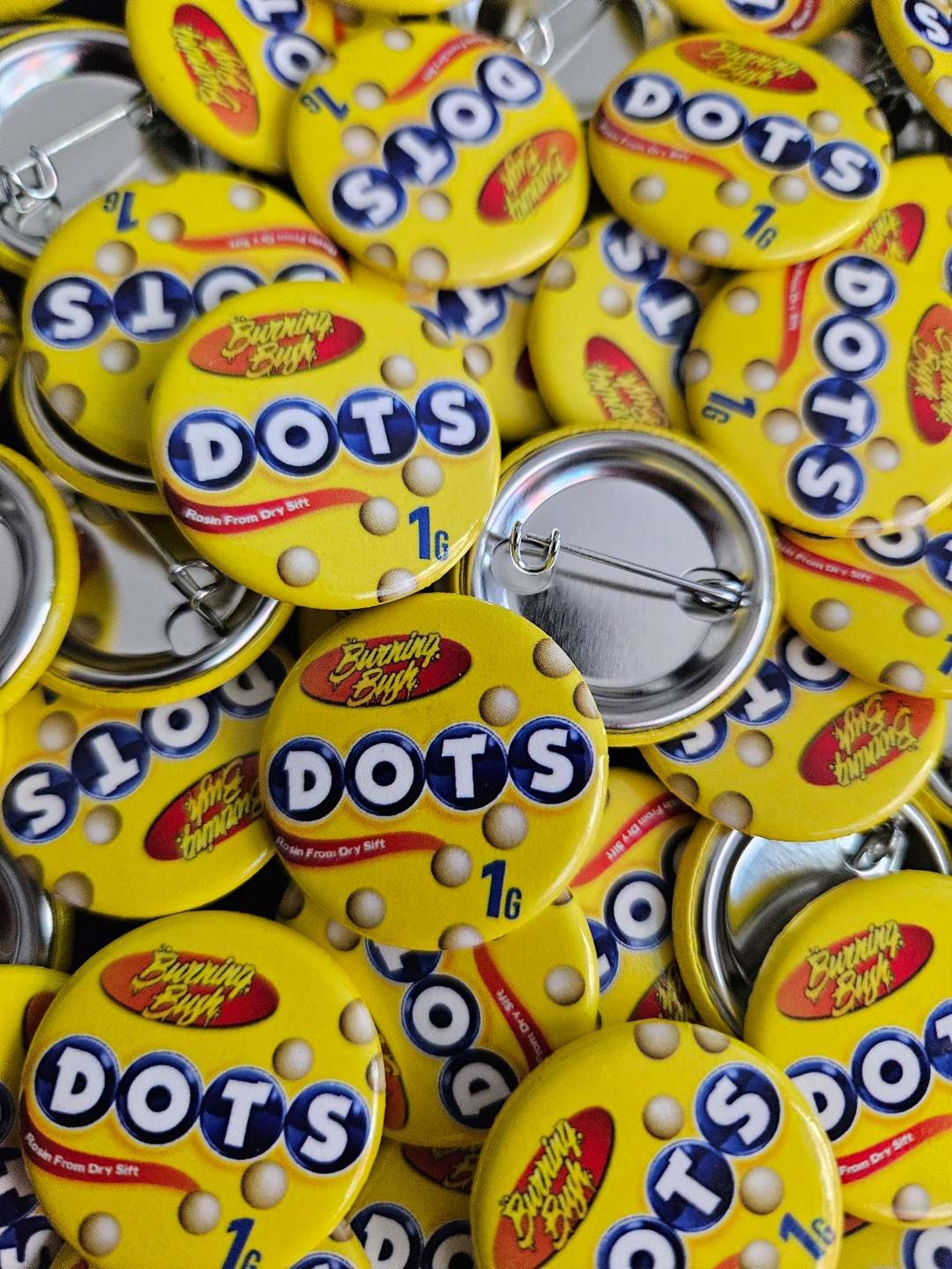 Preview pic of Official DabDots Pin LiMITED 1/50