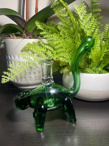 Preview pic of Green Glass Dinosaur Rig 14mm
