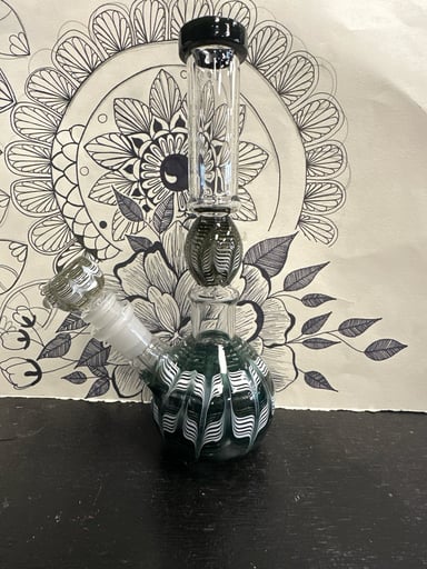 Preview pic of Tall Skinny Bong
