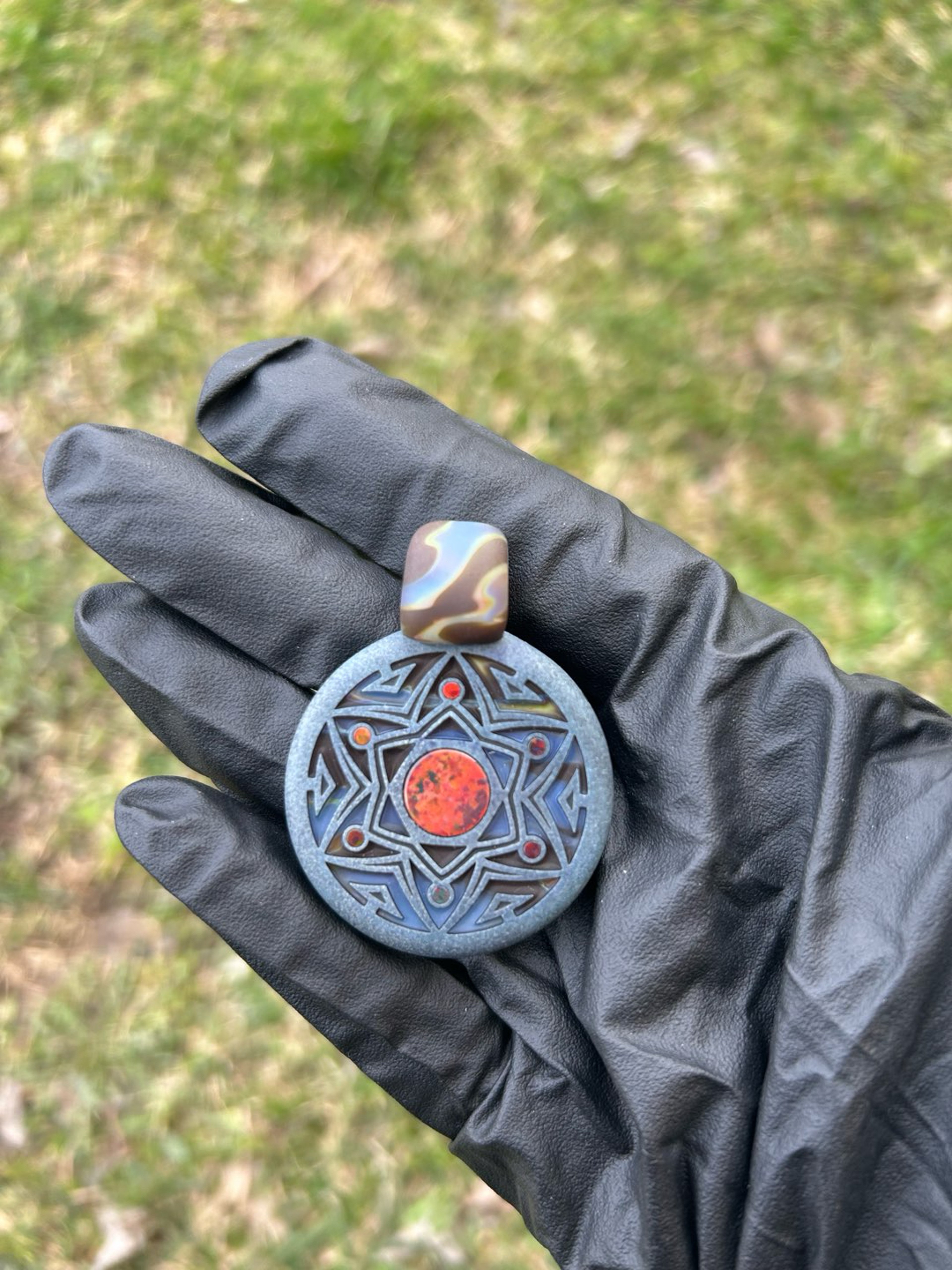 Preview pic of GlassMaze Pendant #3