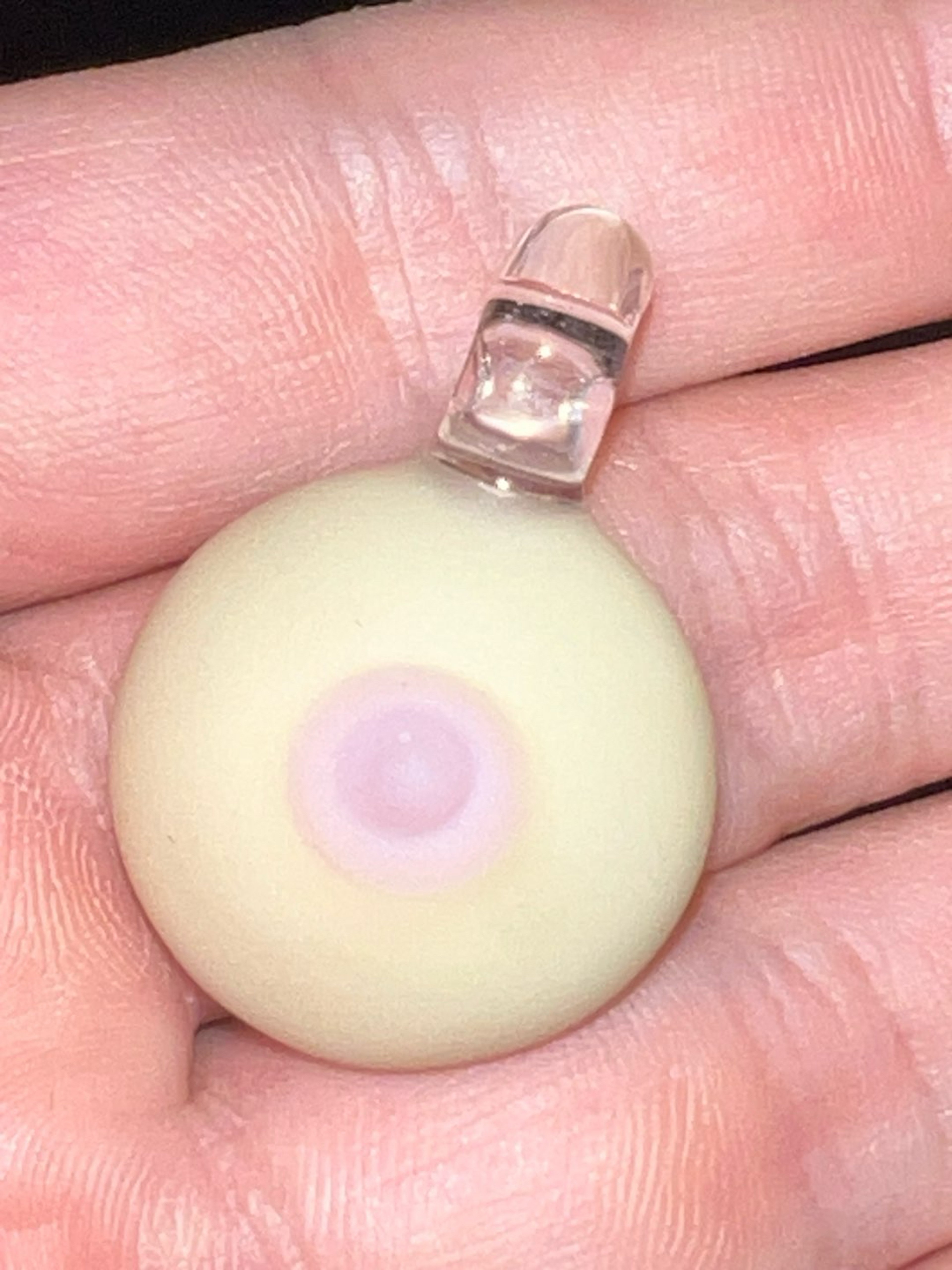 Preview pic of 8008 pendant for sale.