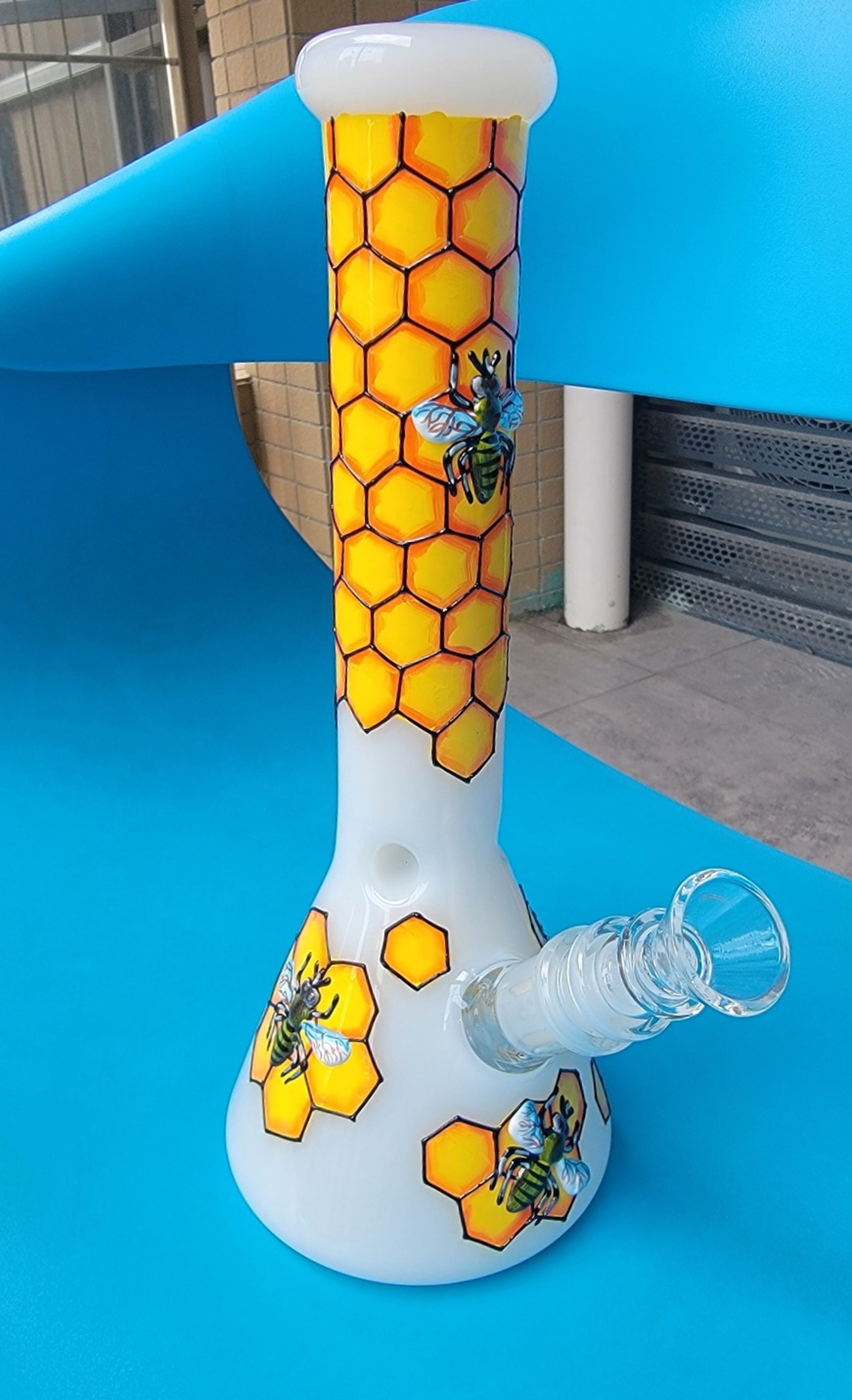 Preview pic of THE BEES KNEES
