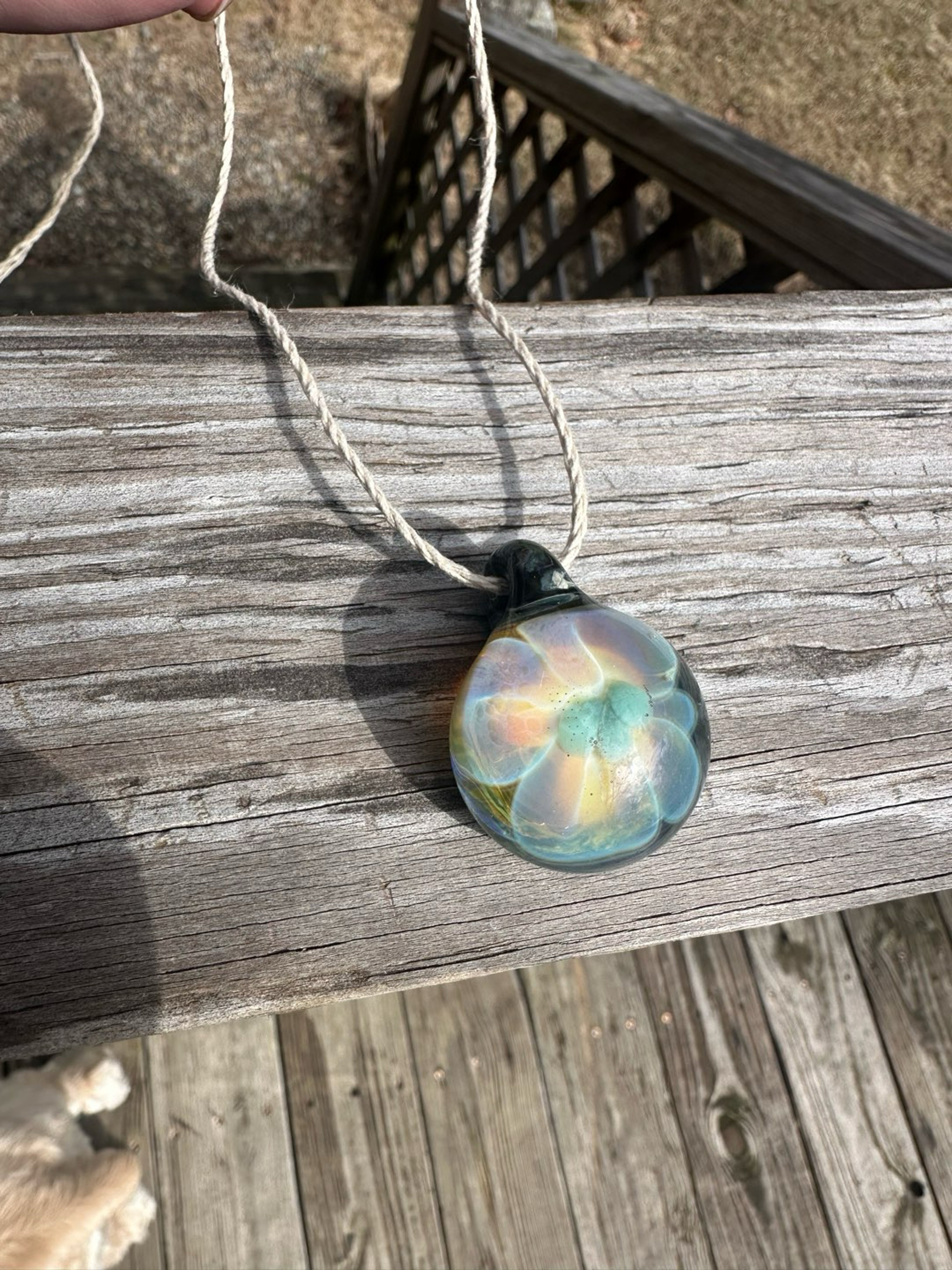 Preview pic of Flower Implosion Pendant w/ custom color pull