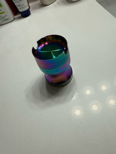 Preview pic of 4pc Ashtray Grinder