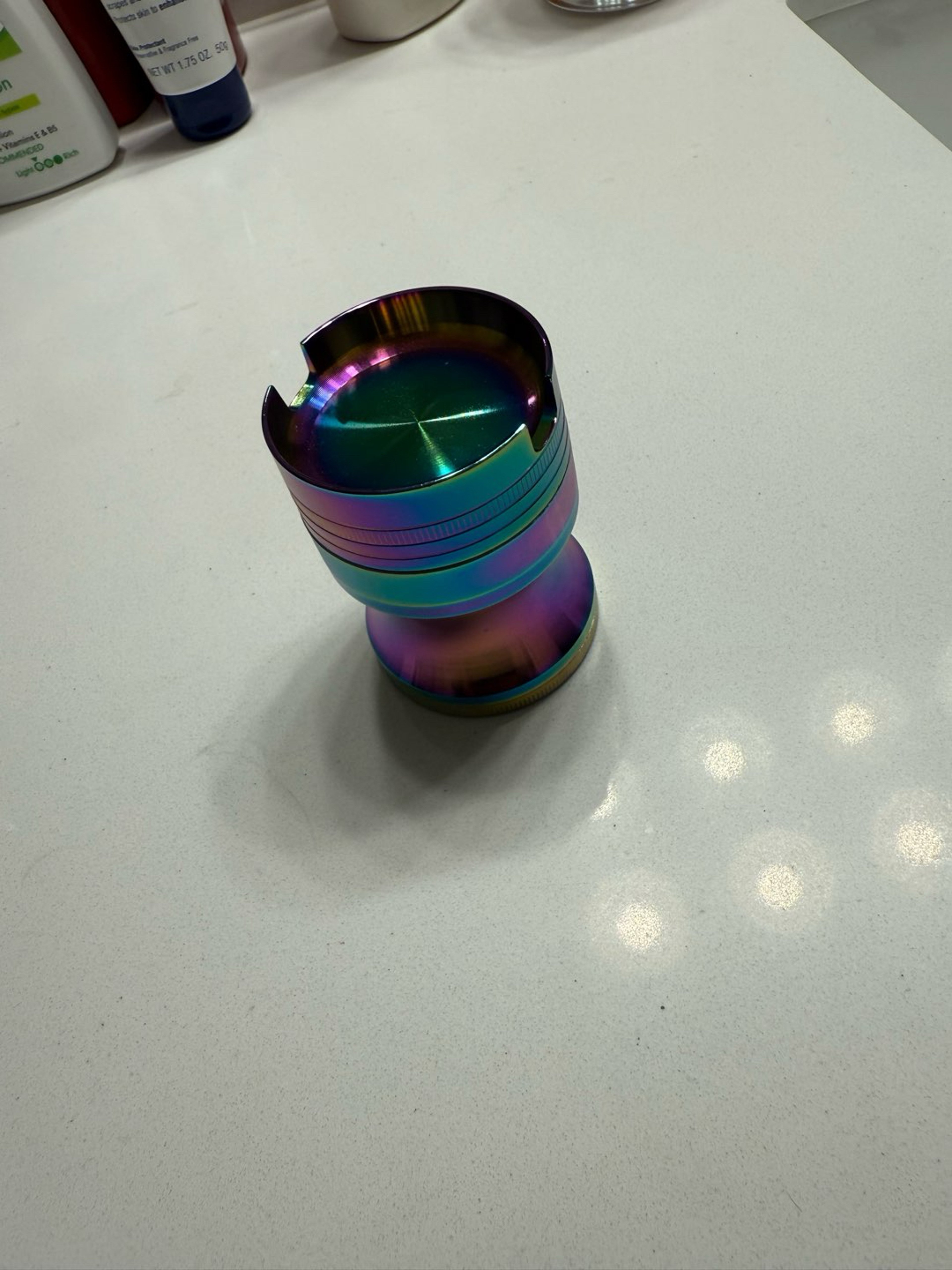 Preview pic of 4pc Ashtray Grinder
