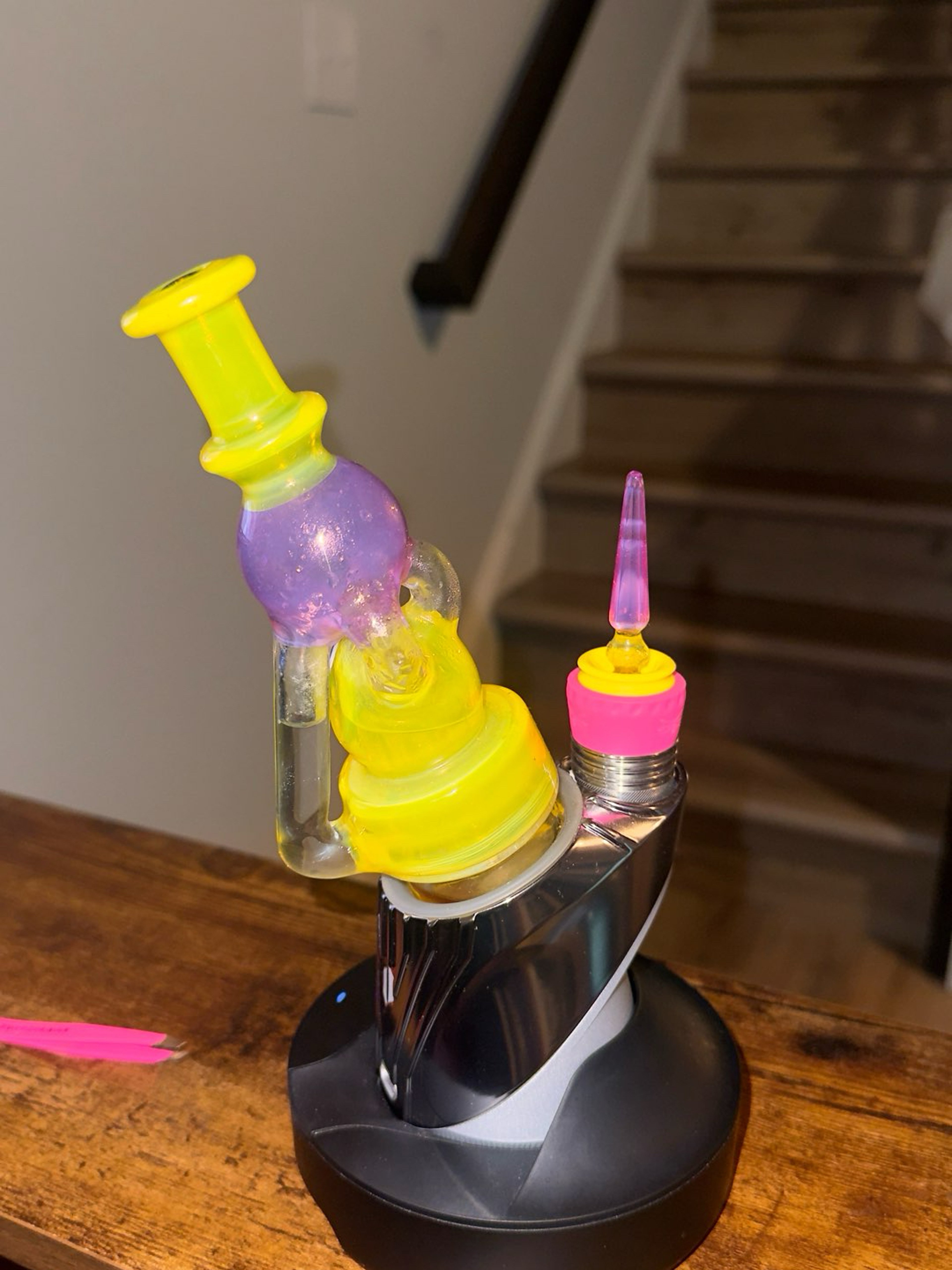Preview pic of Uzzi Glass Puffco setup
