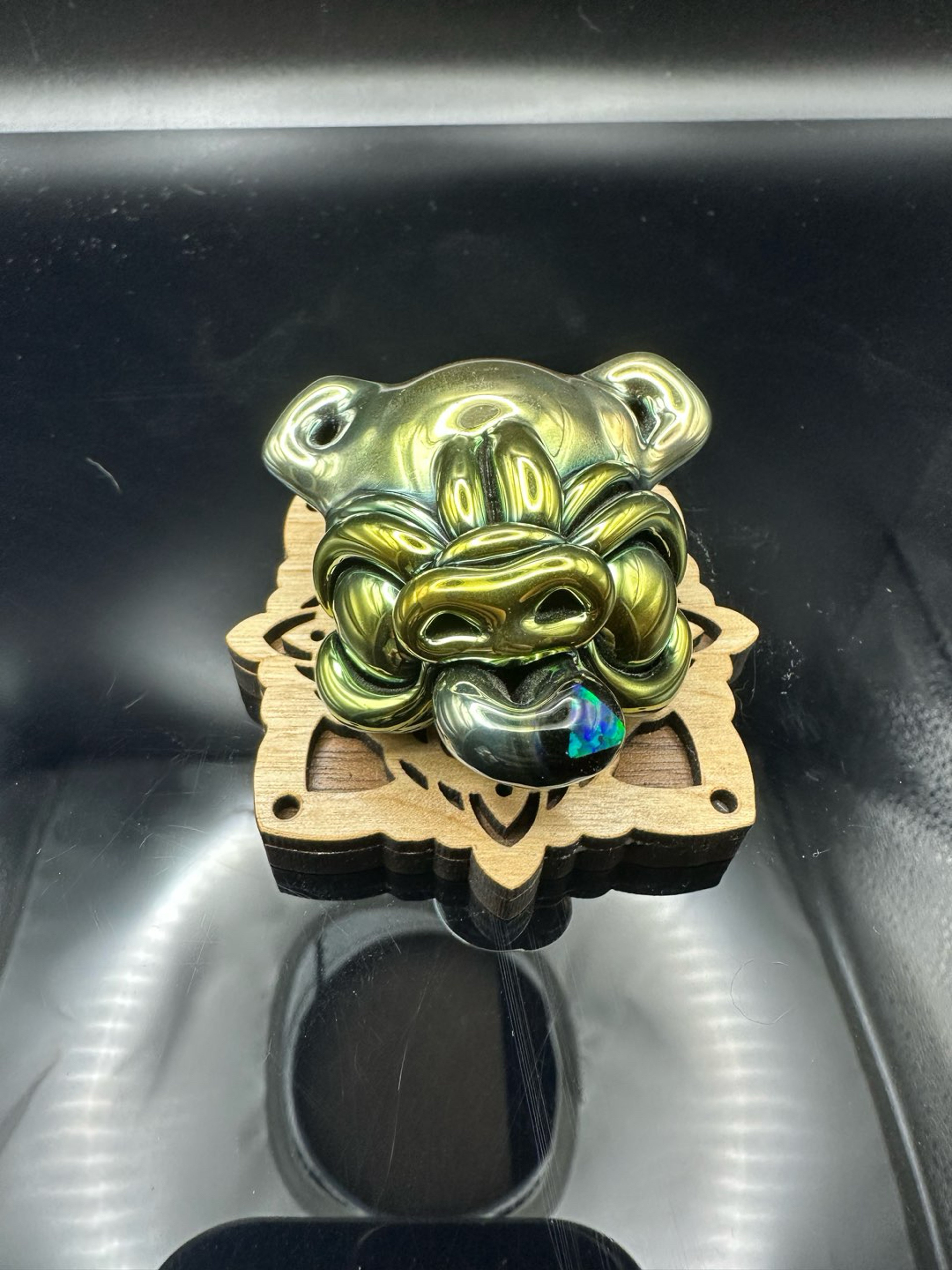 Preview pic of Casto Gold Head Bear Pendy
