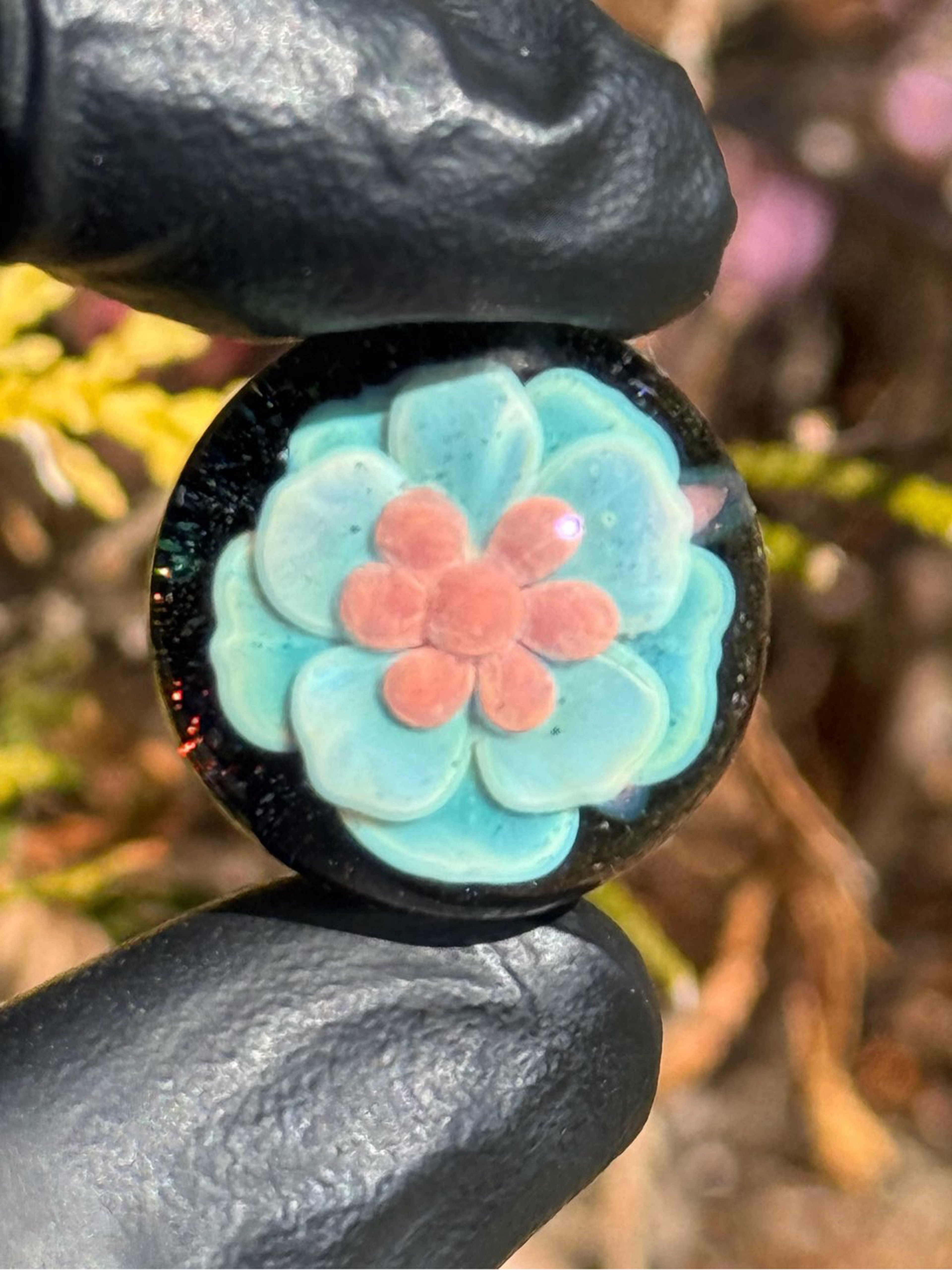 Preview pic of Flower implosion magnet
