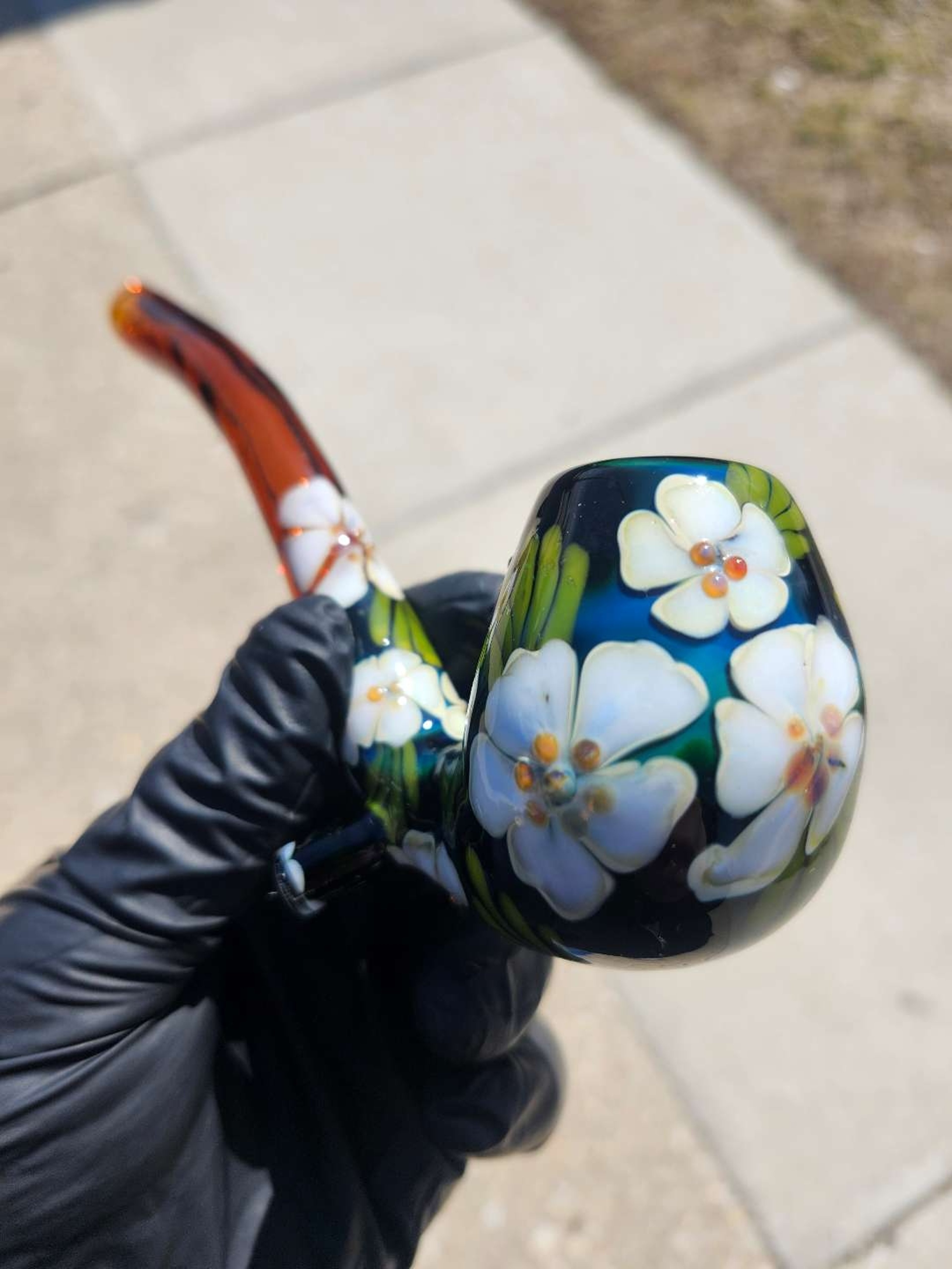 Preview pic of SARITA GLASS FLOWER SHERLOCK