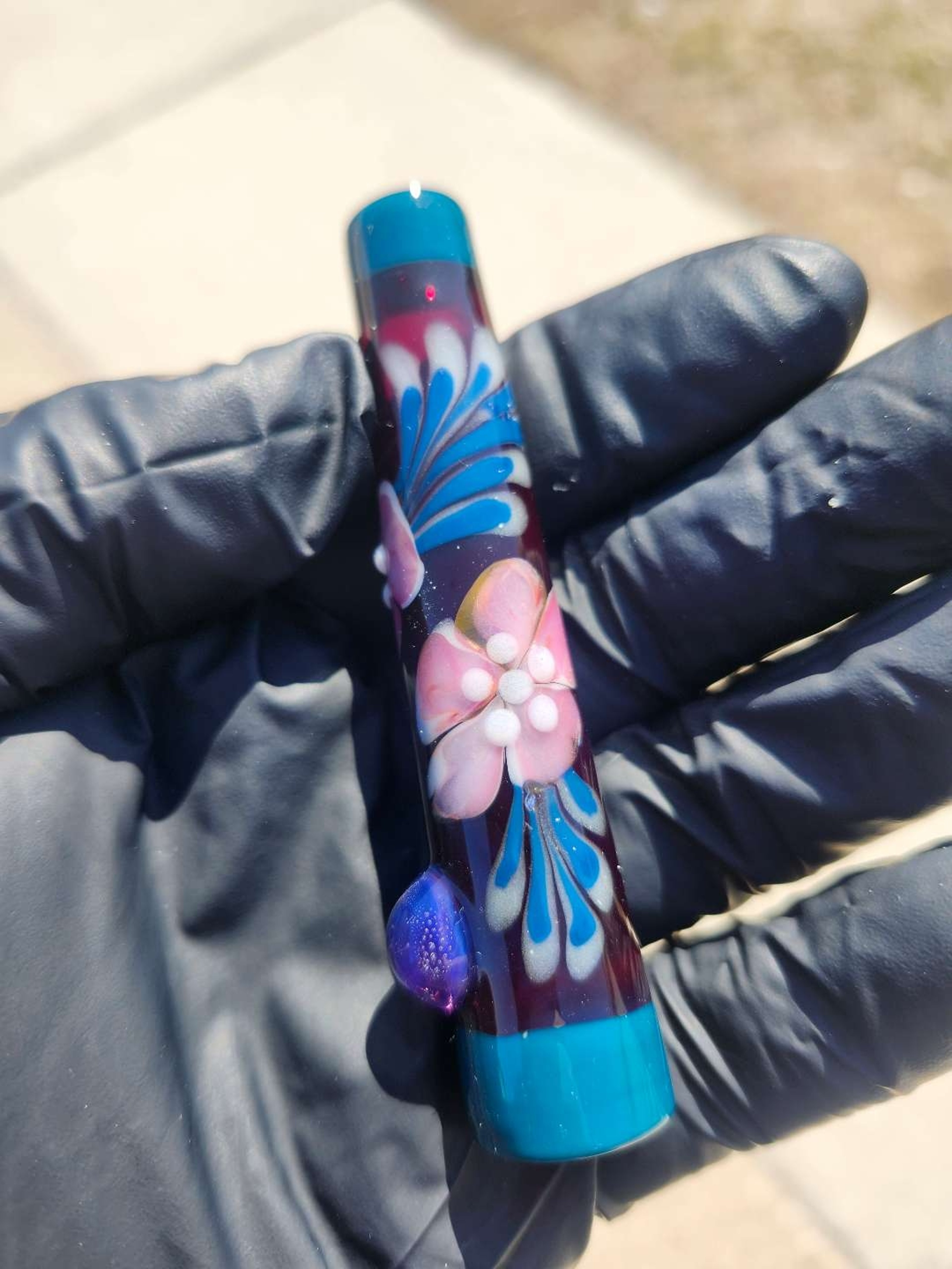 Preview pic of SARITA GLASS FLOWER CHILLUM