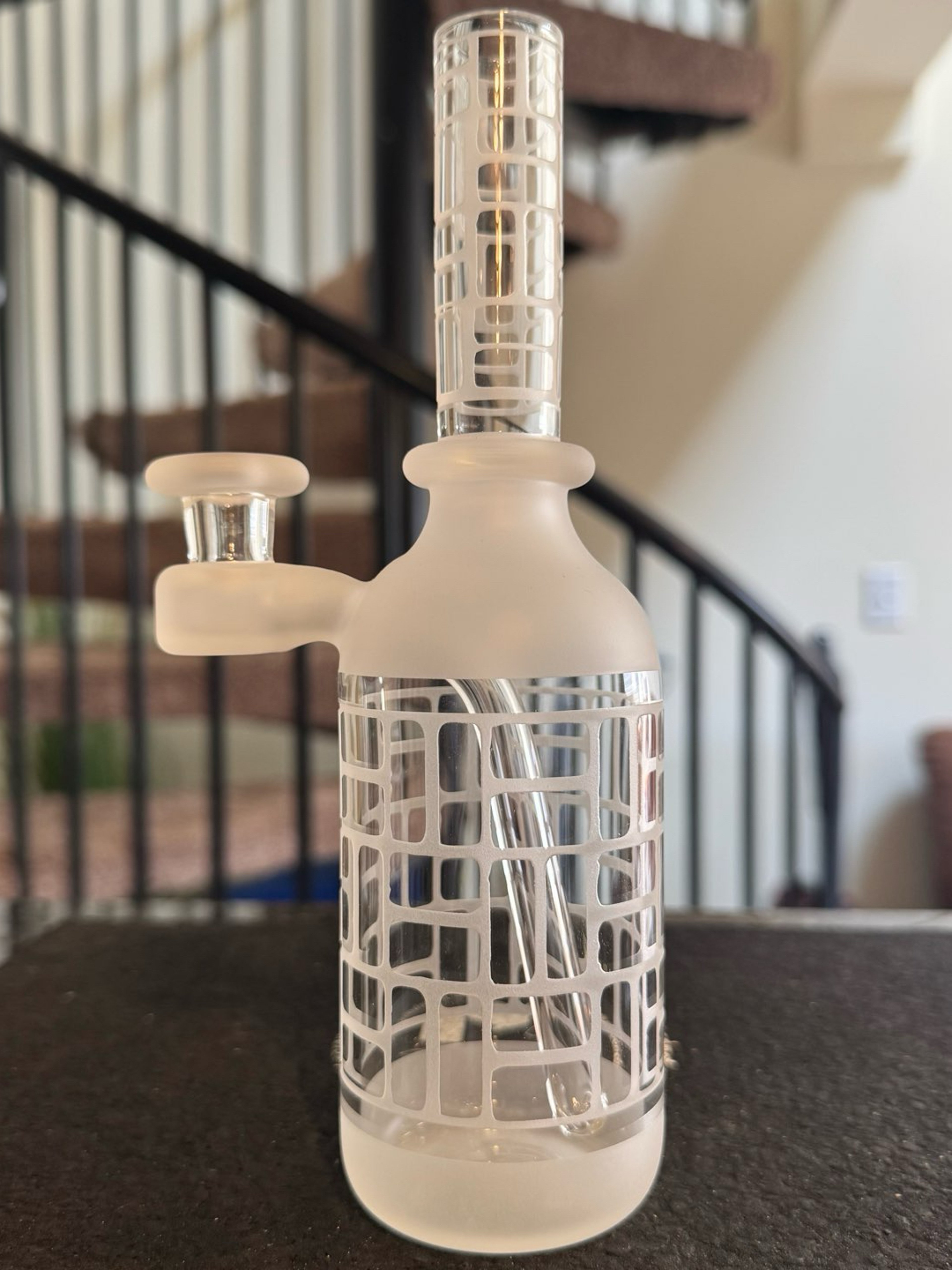 Preview pic of Rooster Glass Bottle Rig - 90° - Rounded Brick