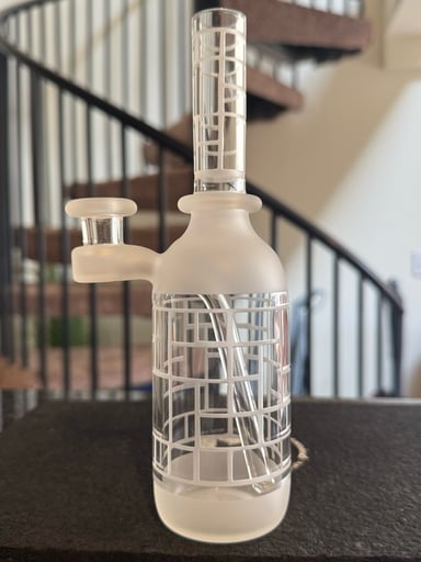Preview pic of Rooster Glass Bottle Rig - 90° - Mondrian