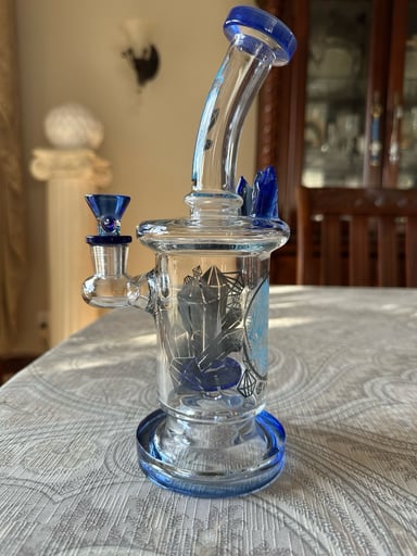 Preview pic of Bong American Glass Tataoo
