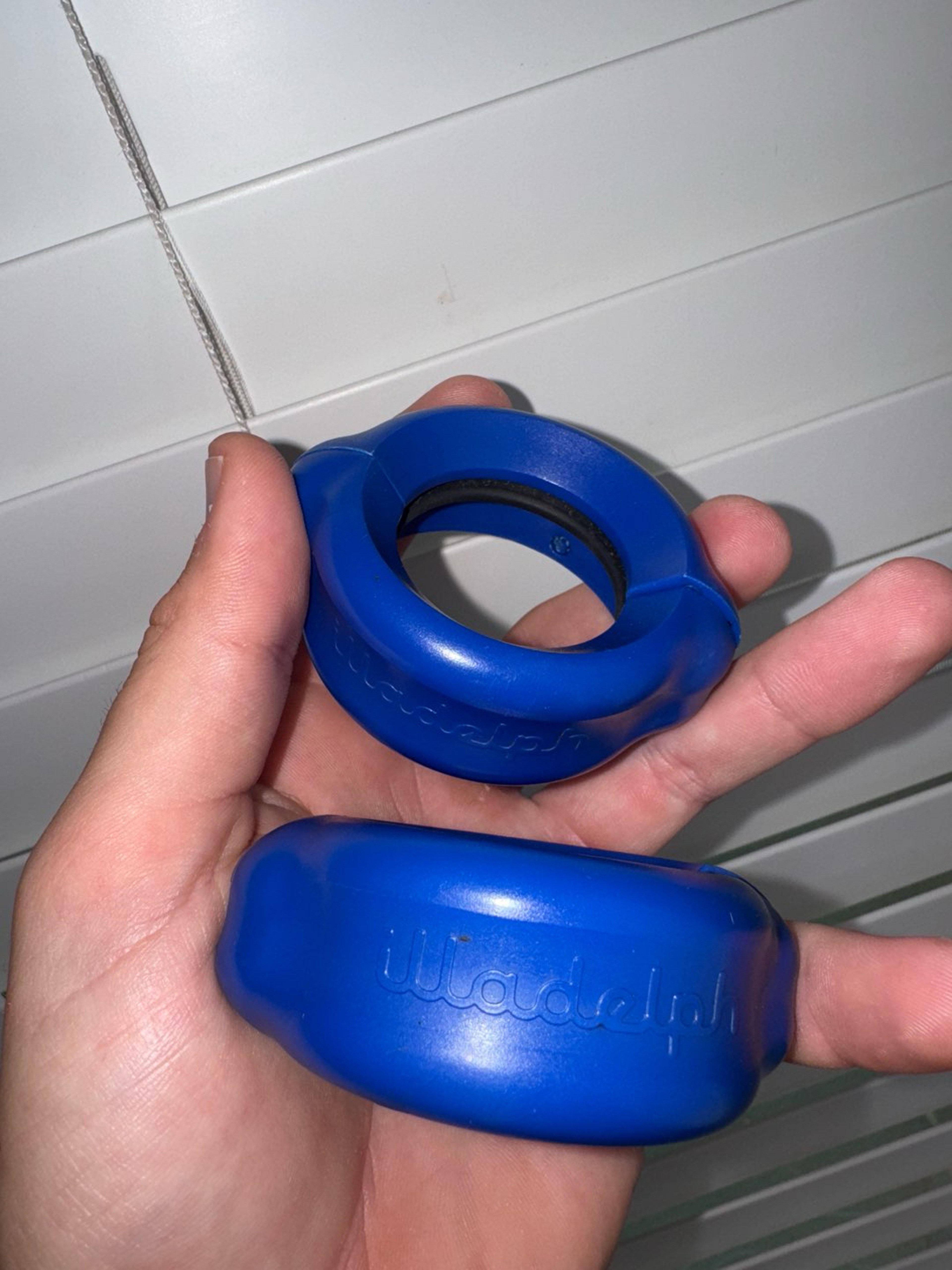 Preview pic of Illadelph XL Coil Clip