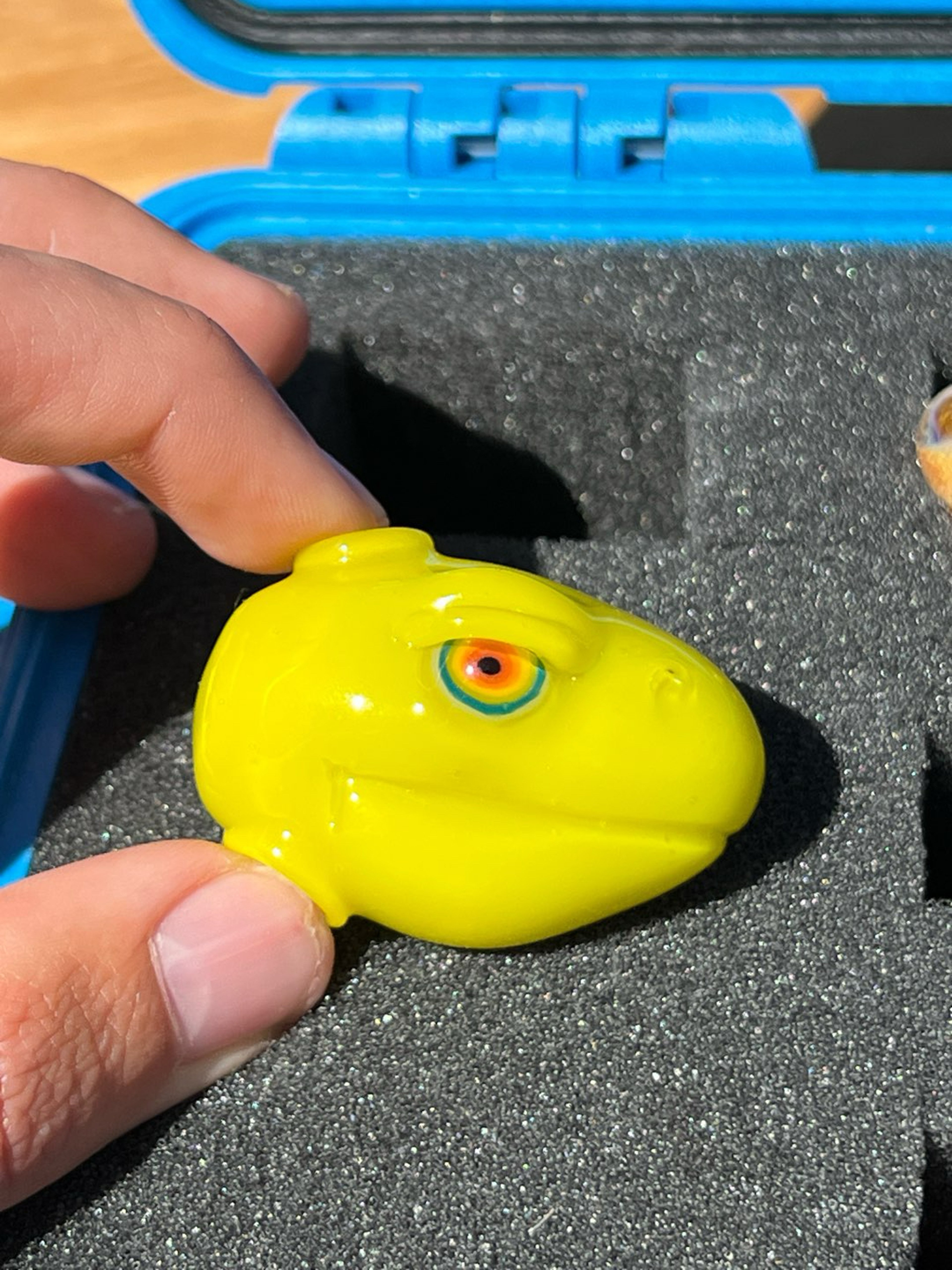 Preview pic of elbo pendant