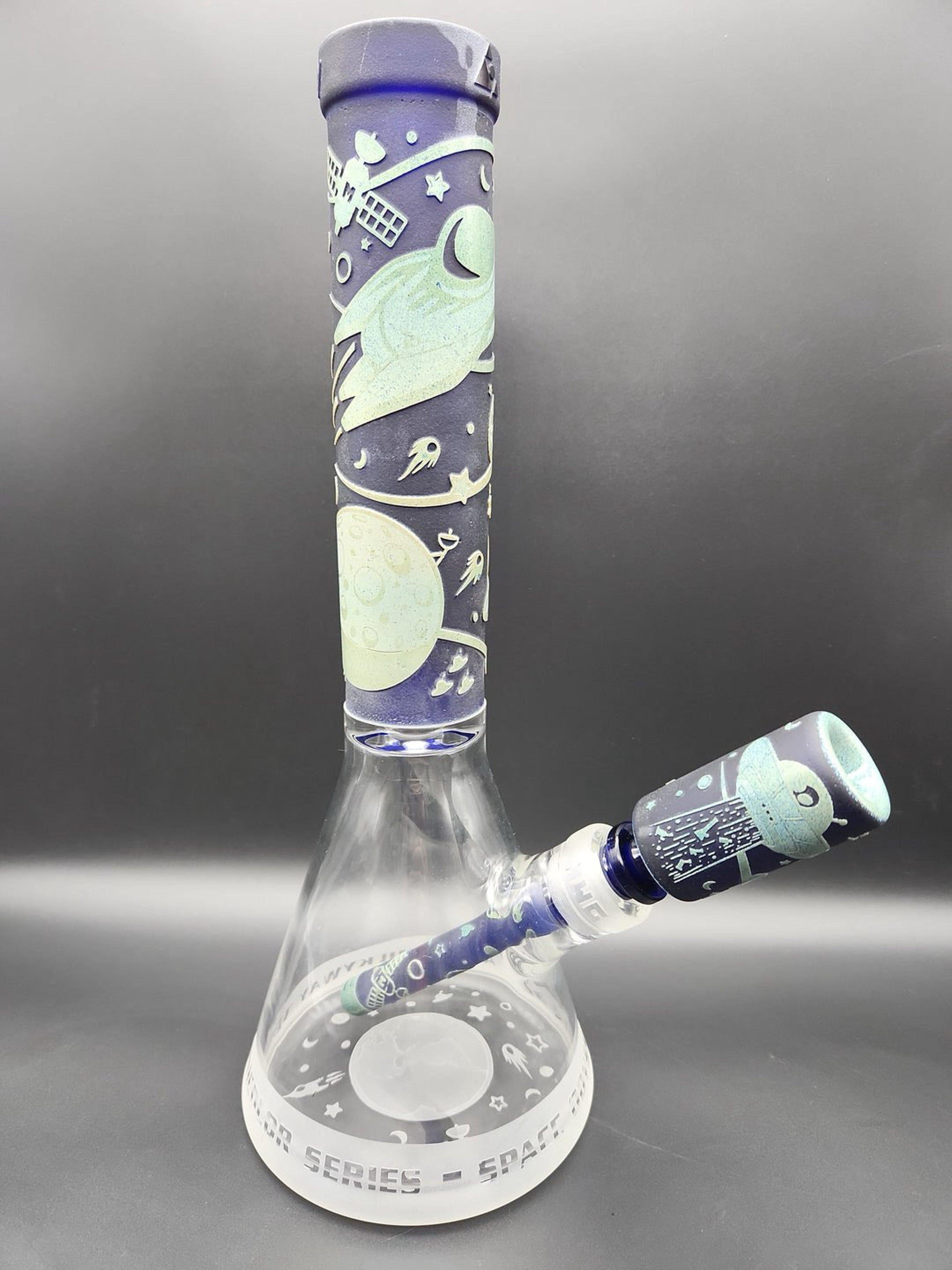 Preview pic of MILKYWAY GLASS "SPACE ODYSSEY" IN COLOR BEAKER