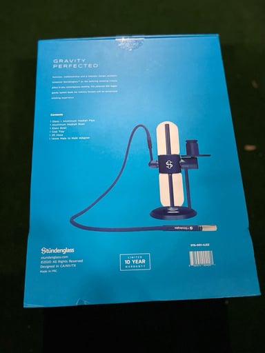 Preview pic of STÜDENGLASS x COOKIES Gravity Bong