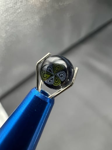 Preview pic of Chunk Thumbie Pearl