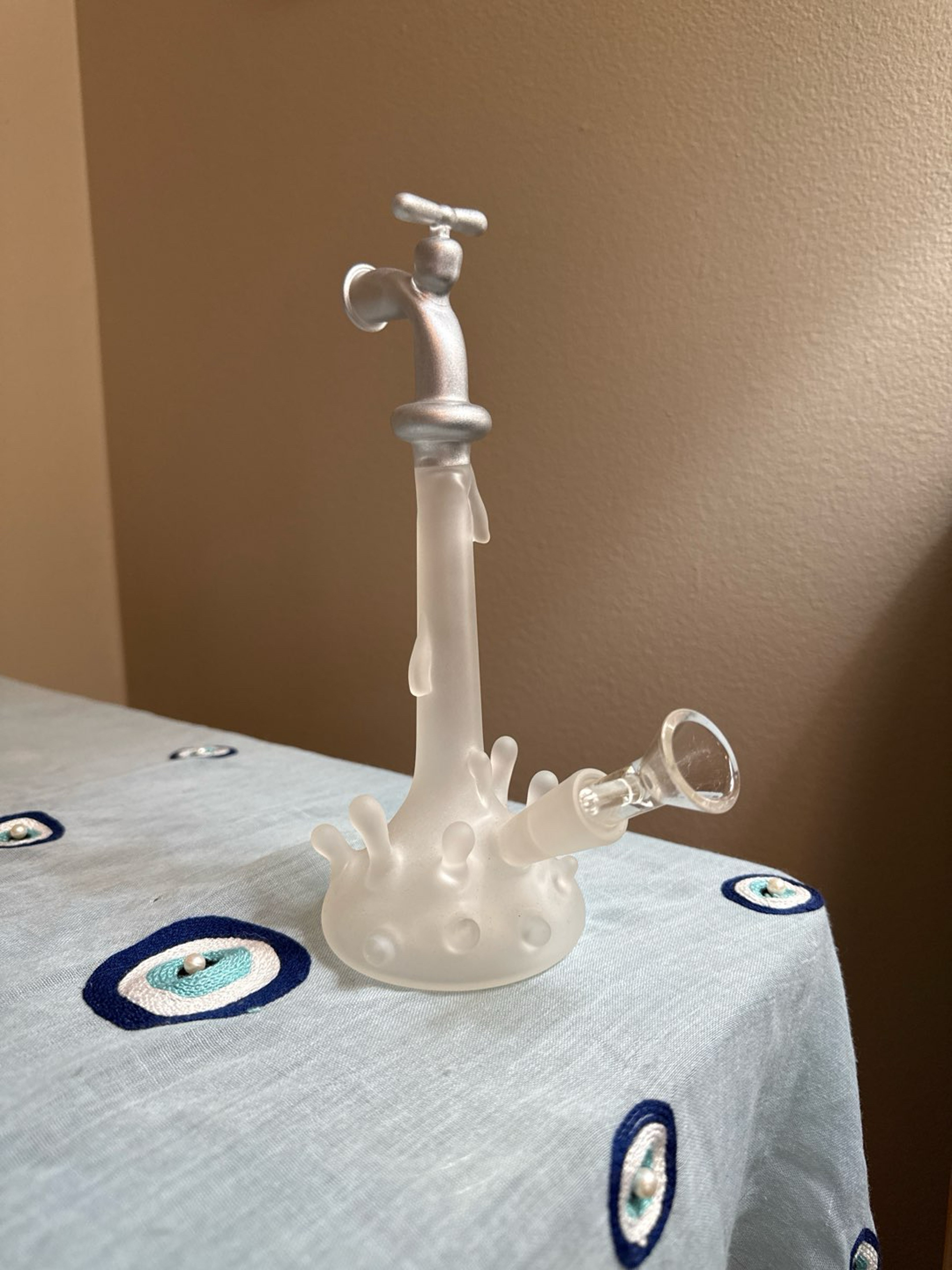 Preview pic of Water Faucet Bong