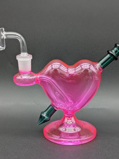 Preview pic of HEART w/ ARROW DAB RIG