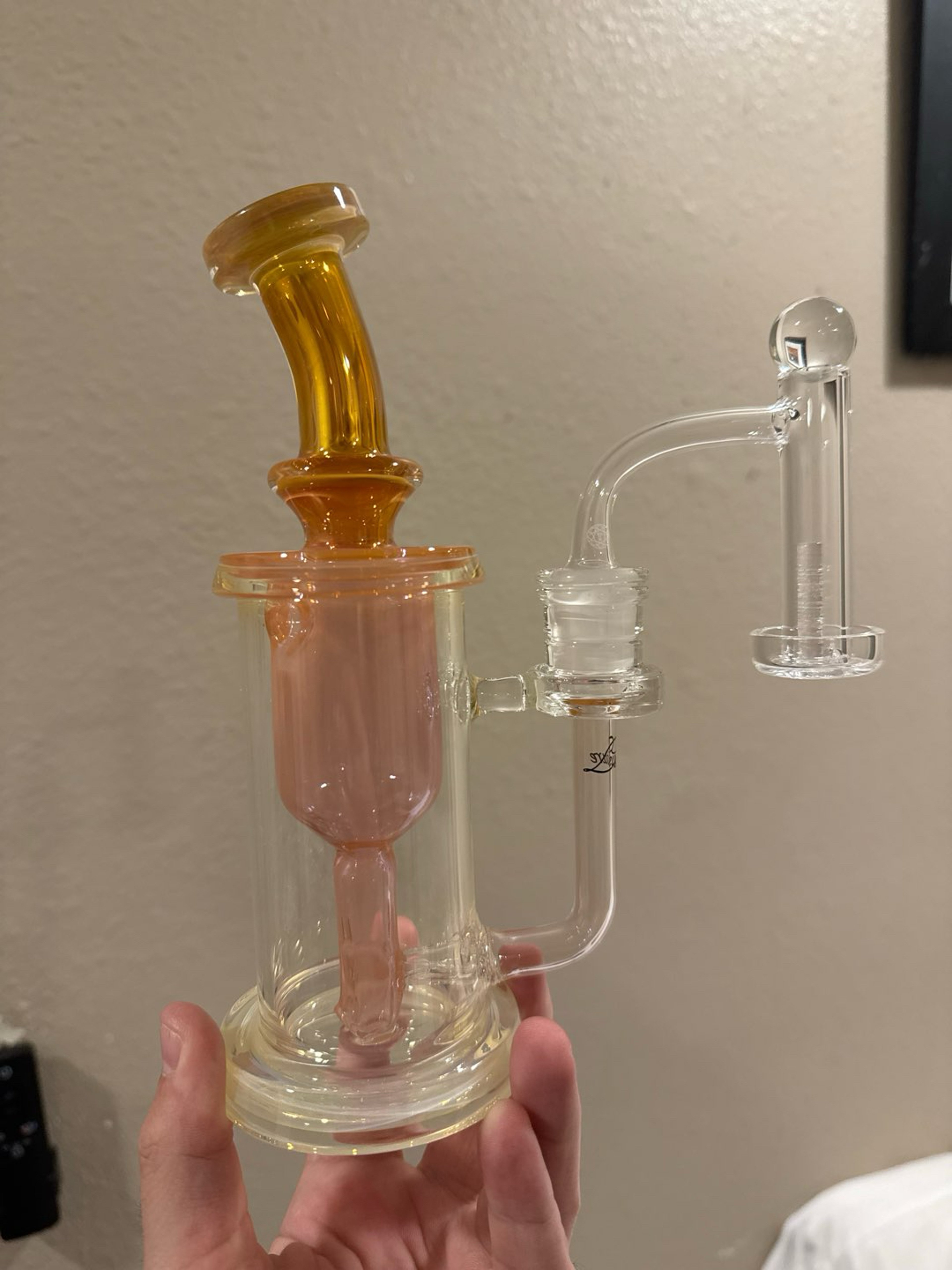 Preview pic of Leisure Glass incycler Gold Fume