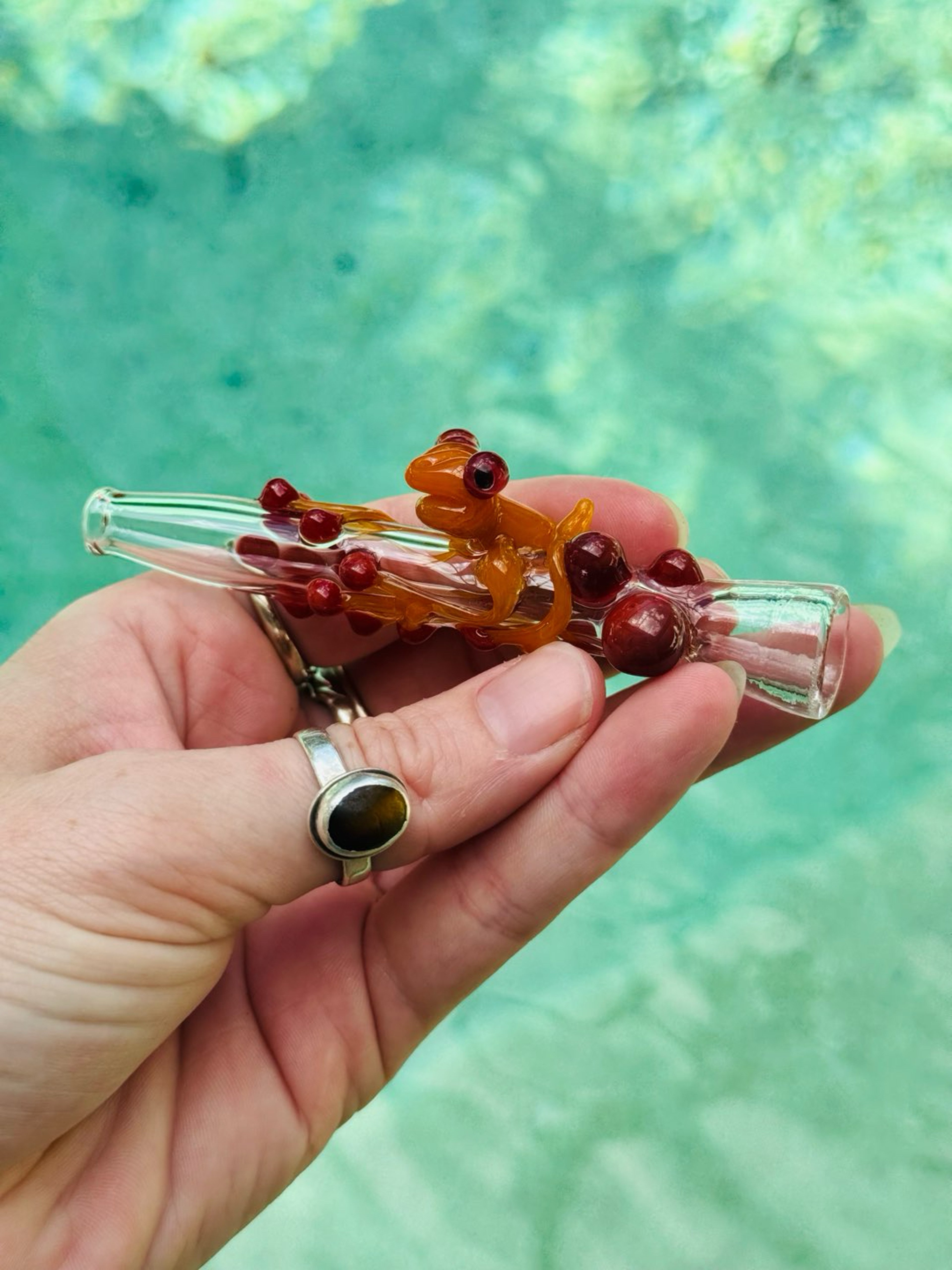 Preview pic of Frog chillum