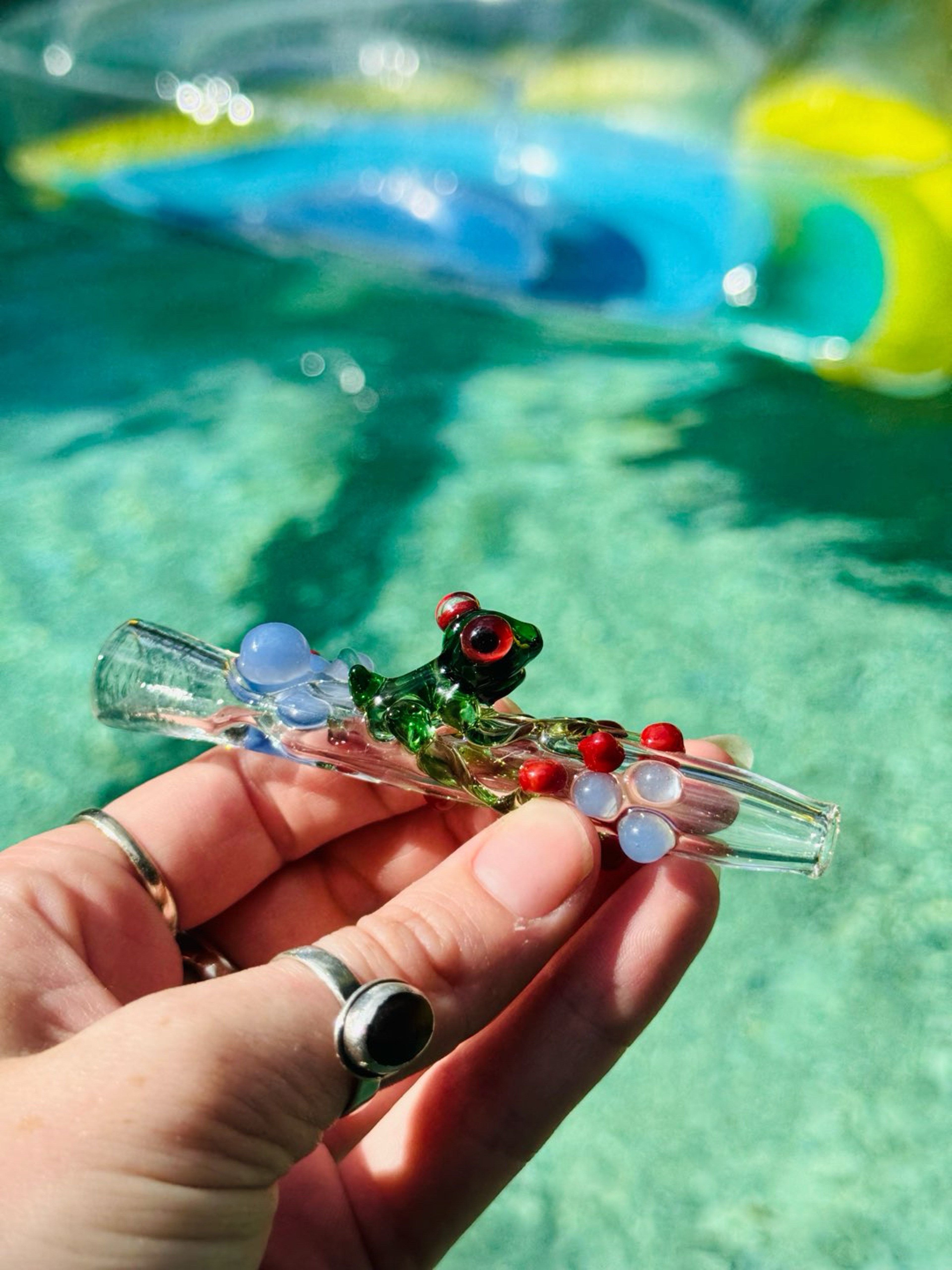 Preview pic of Frog chillum