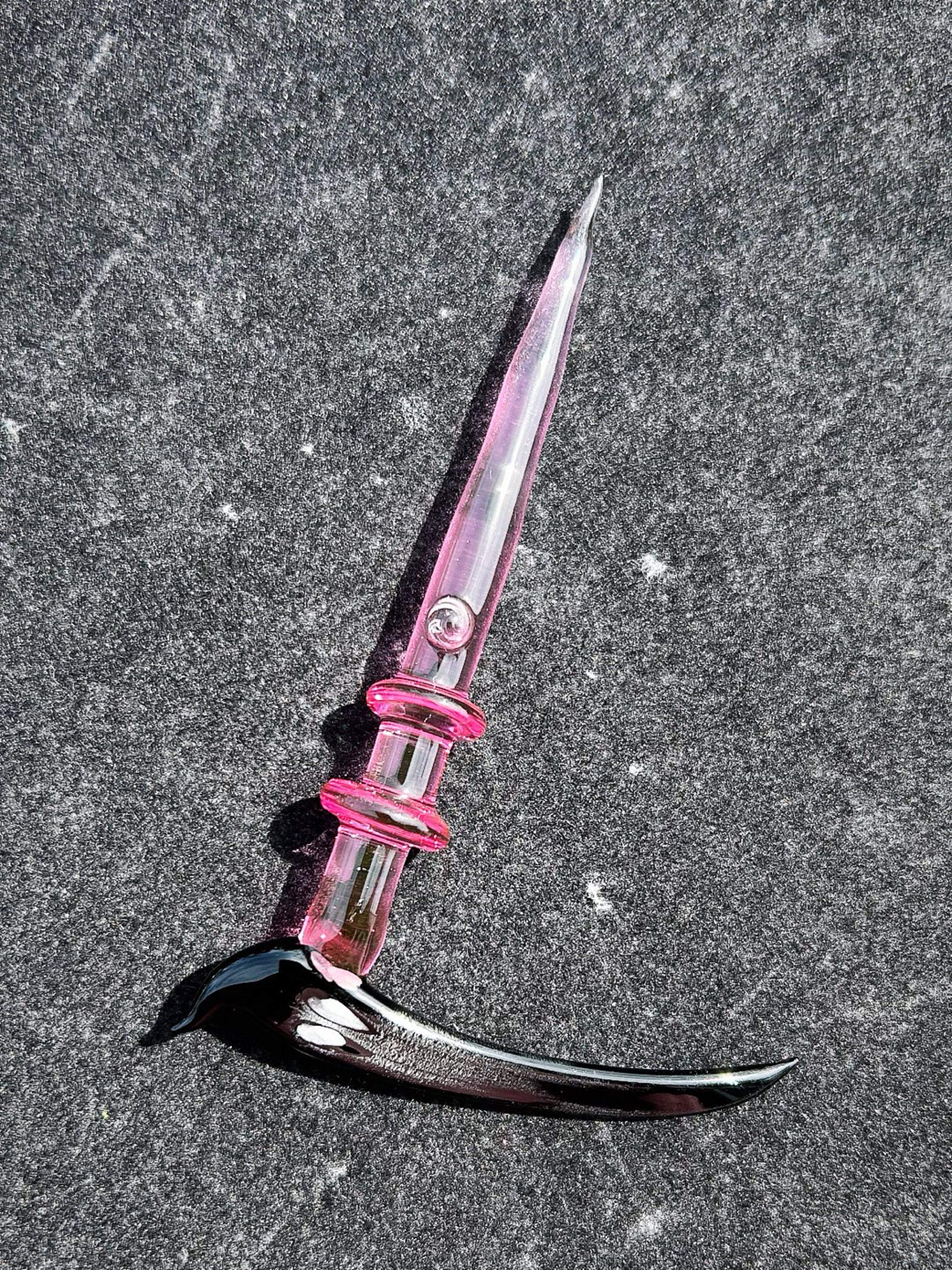 Preview pic of MarvinsGlass024 No Reserve Auction! 🖤