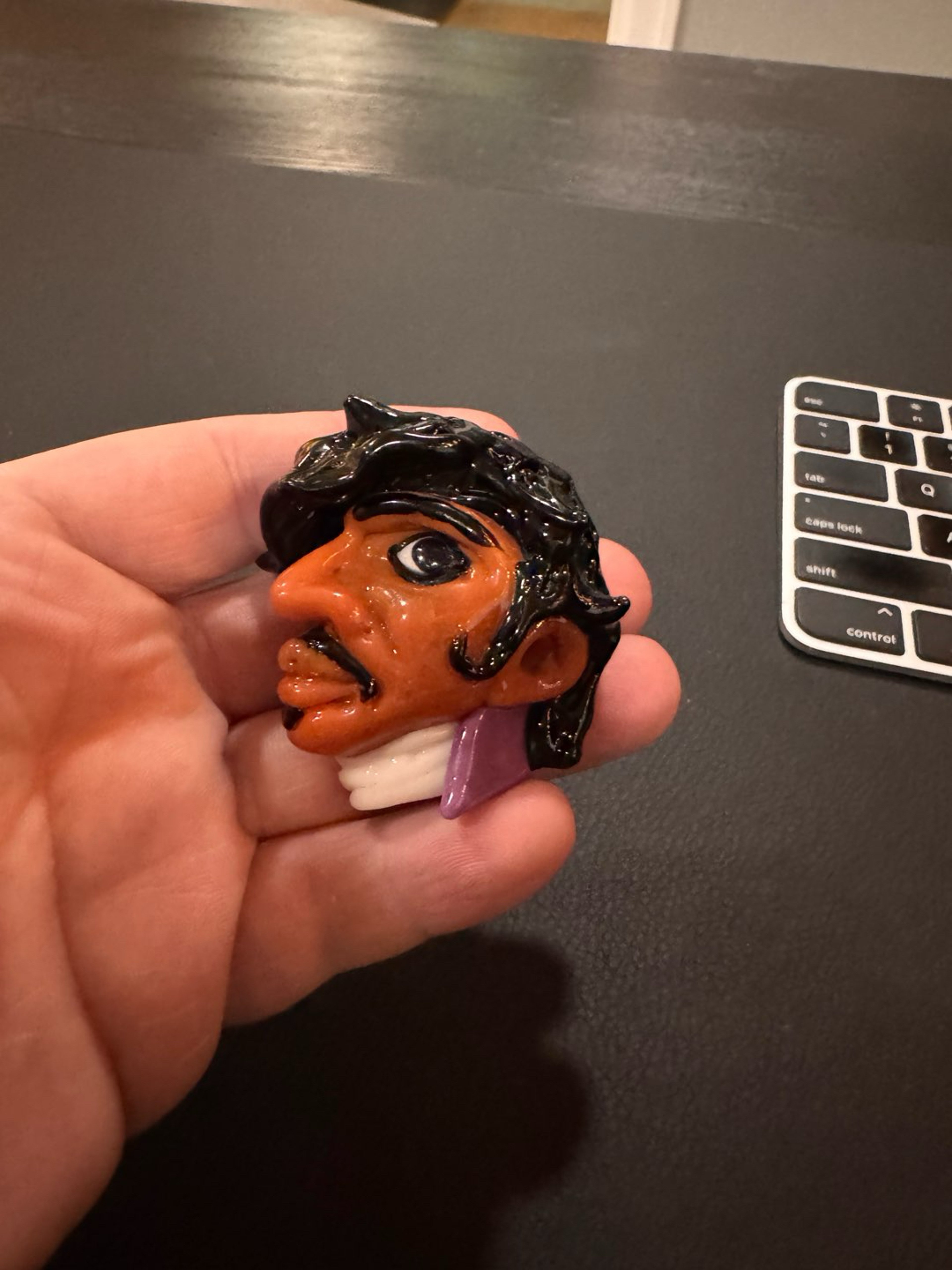 Preview pic of Malaquias Prince Carb Cap