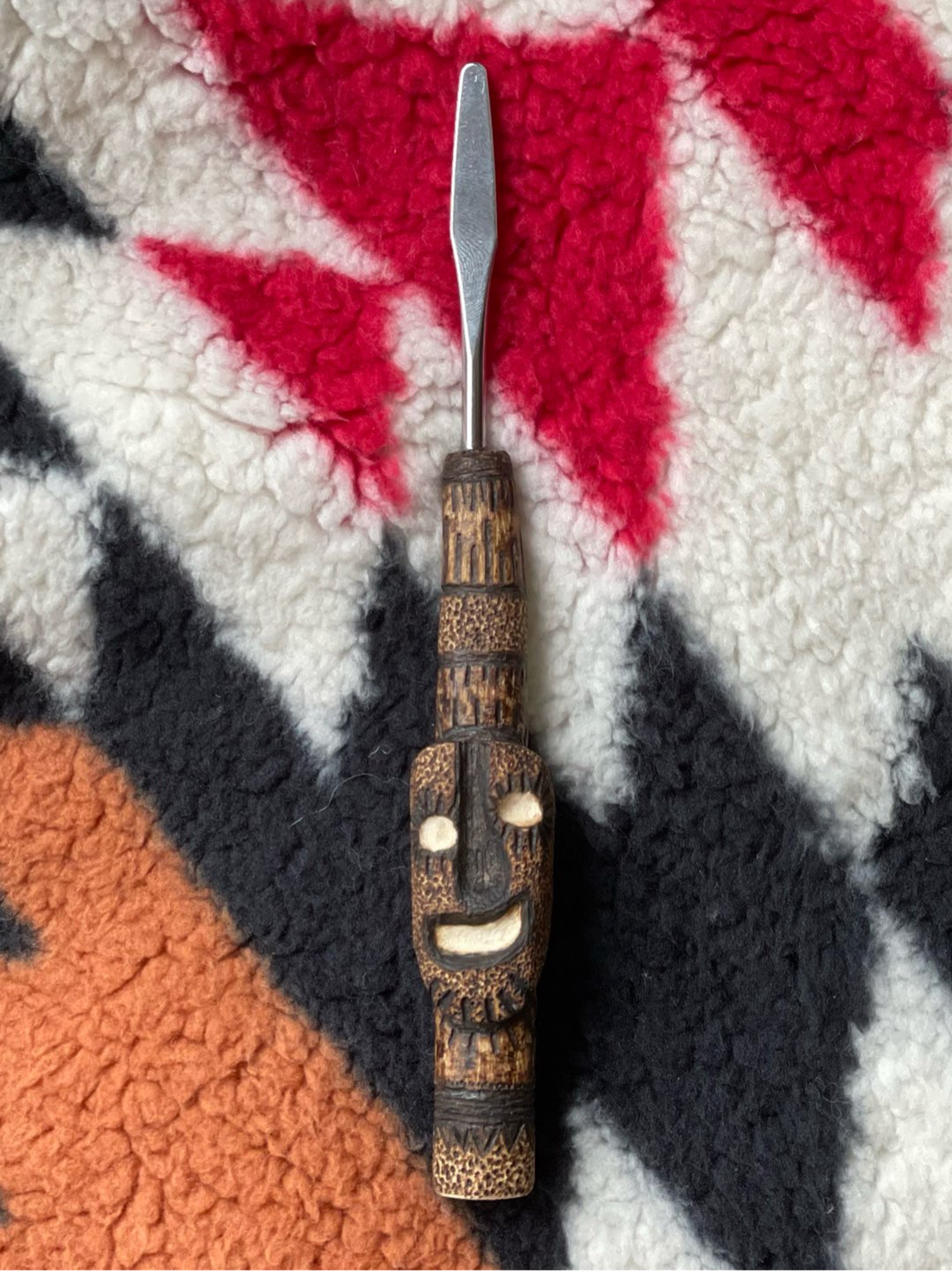 Preview pic of Hand Carved Dab Tool