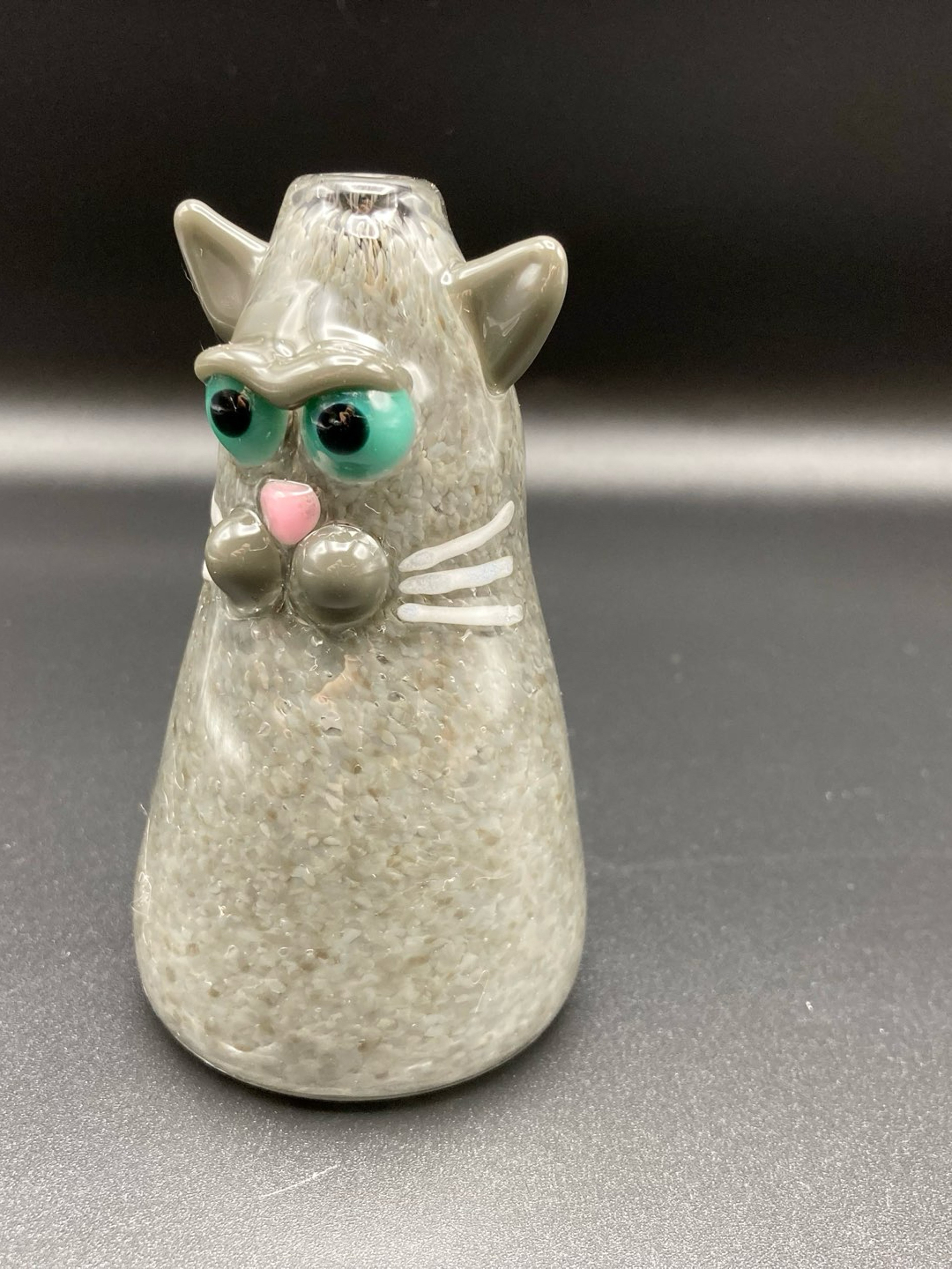 Preview pic of Standup Cat Pipes.