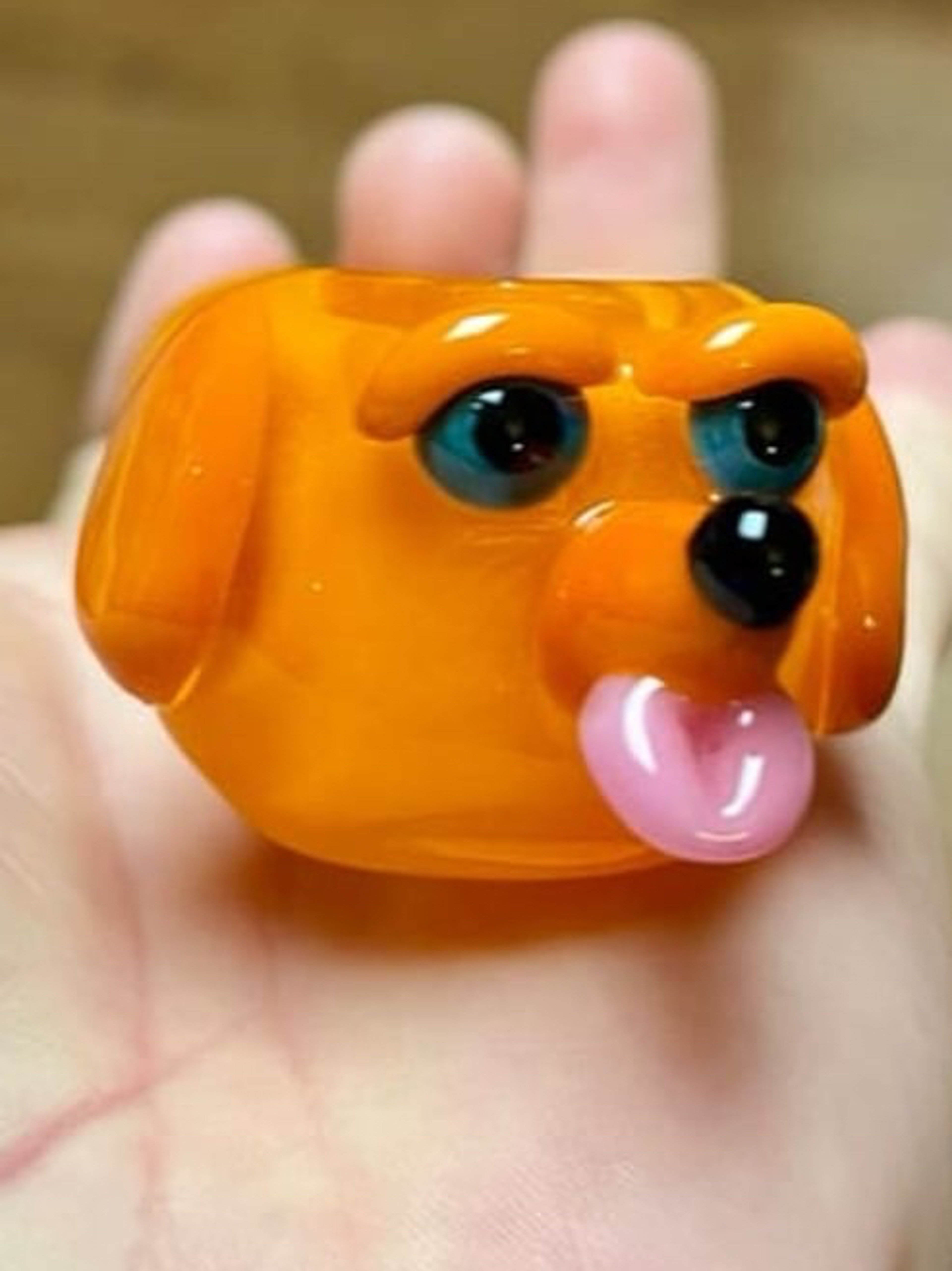 Preview pic of Lava Orange Dog pipe.