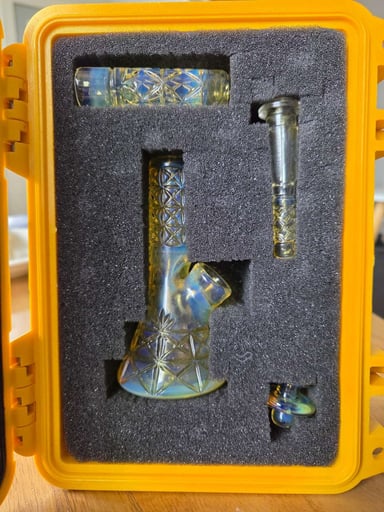 Preview pic of Ksukebey mini rig set w/matching cap and chillum. NO TRADES