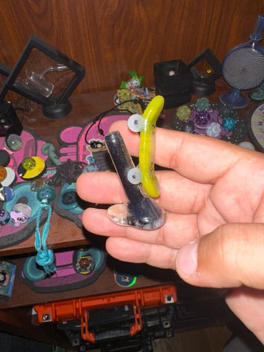Preview pic of Skateboard Joint holder