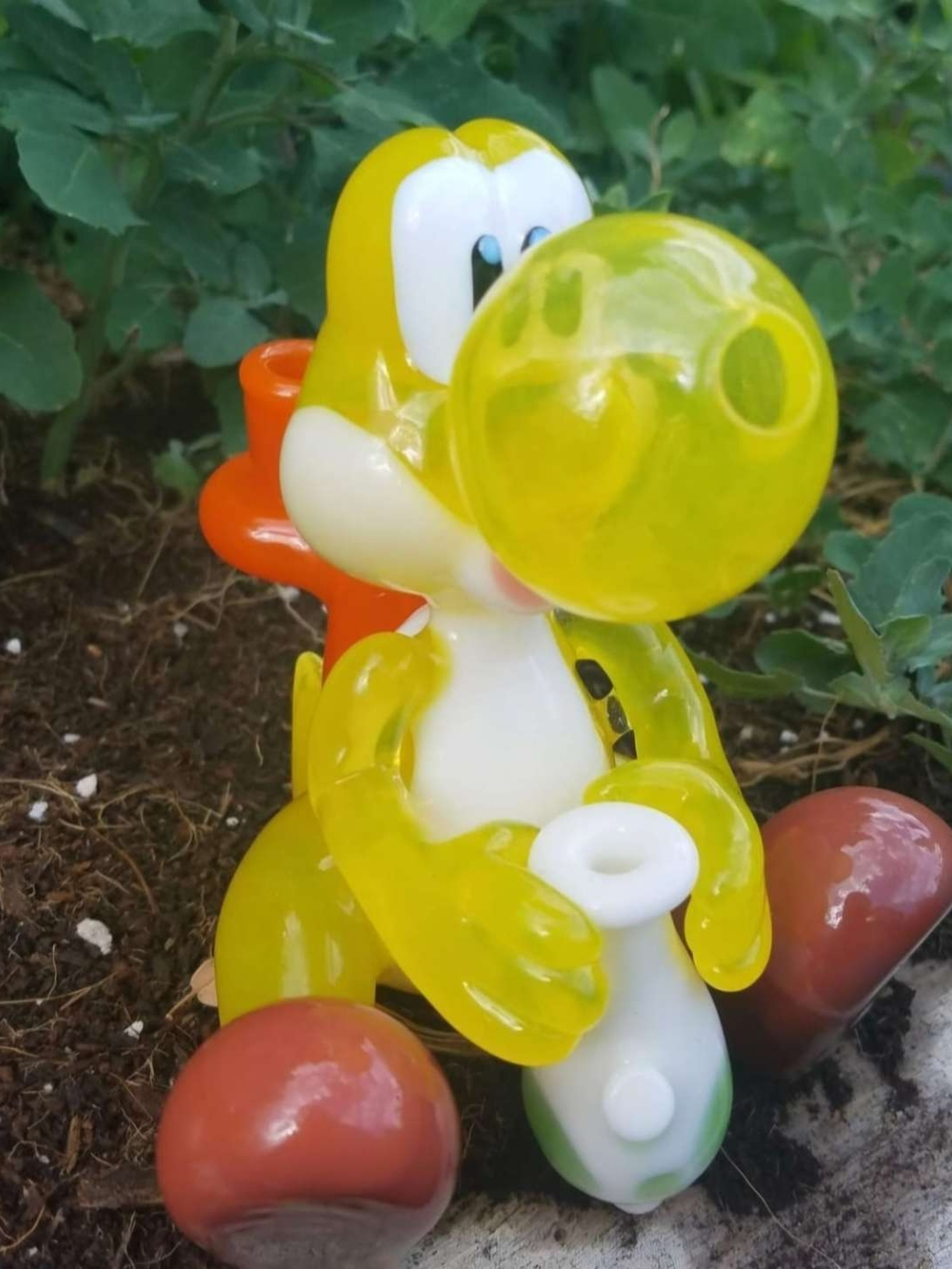 Preview pic of Saiyan Glass Sitting Yoshi