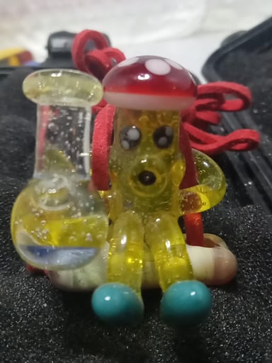 Preview pic of HEADY,COLLECTIBLE,HIGH QUALITY,🍄 PENDANT BY:ALEXANDER THE GREAT GLASS!