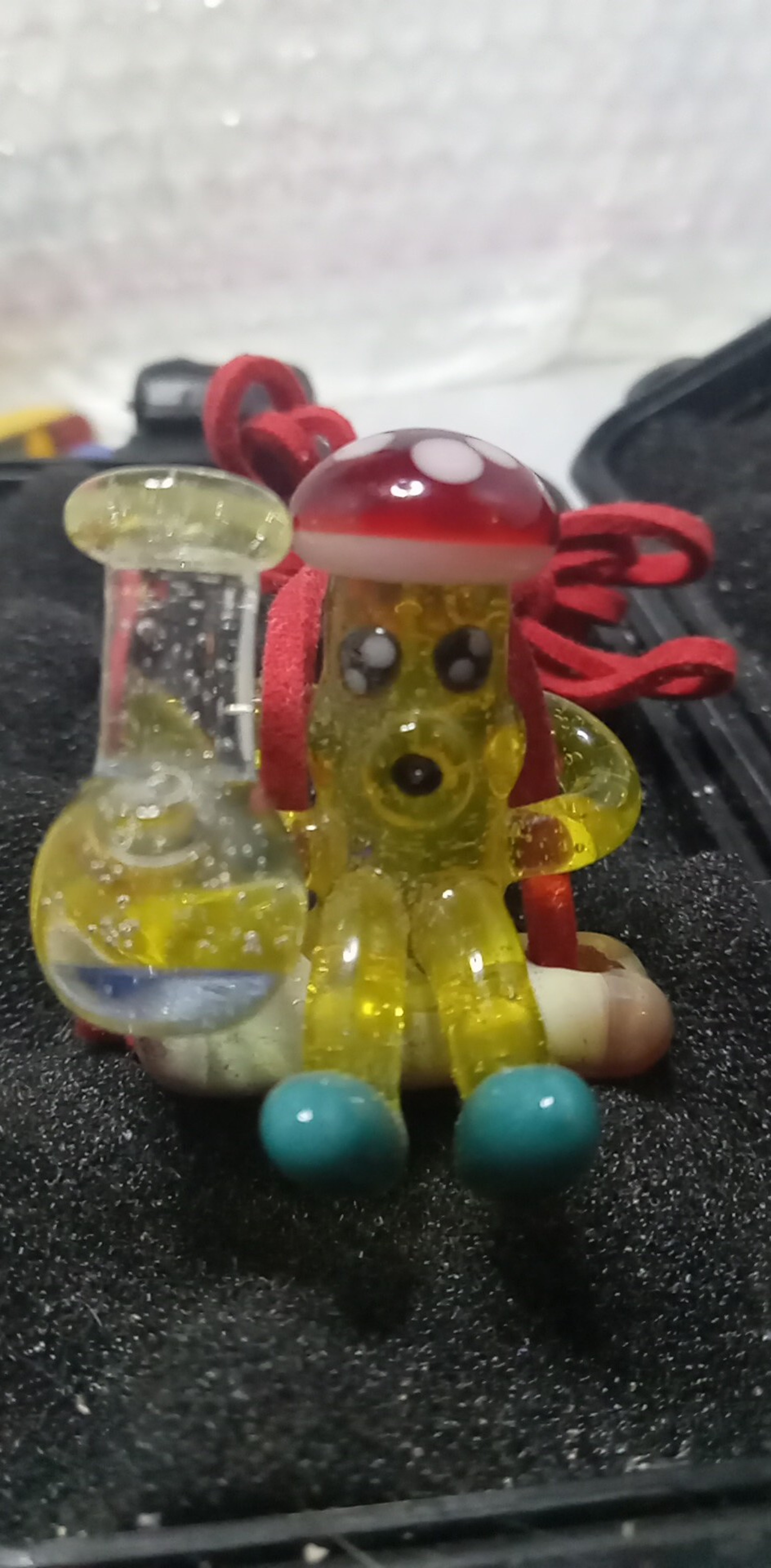 Preview pic of HEADY,COLLECTIBLE,HIGH QUALITY,🍄 PENDANT BY:ALEXANDER THE GREAT GLASS!