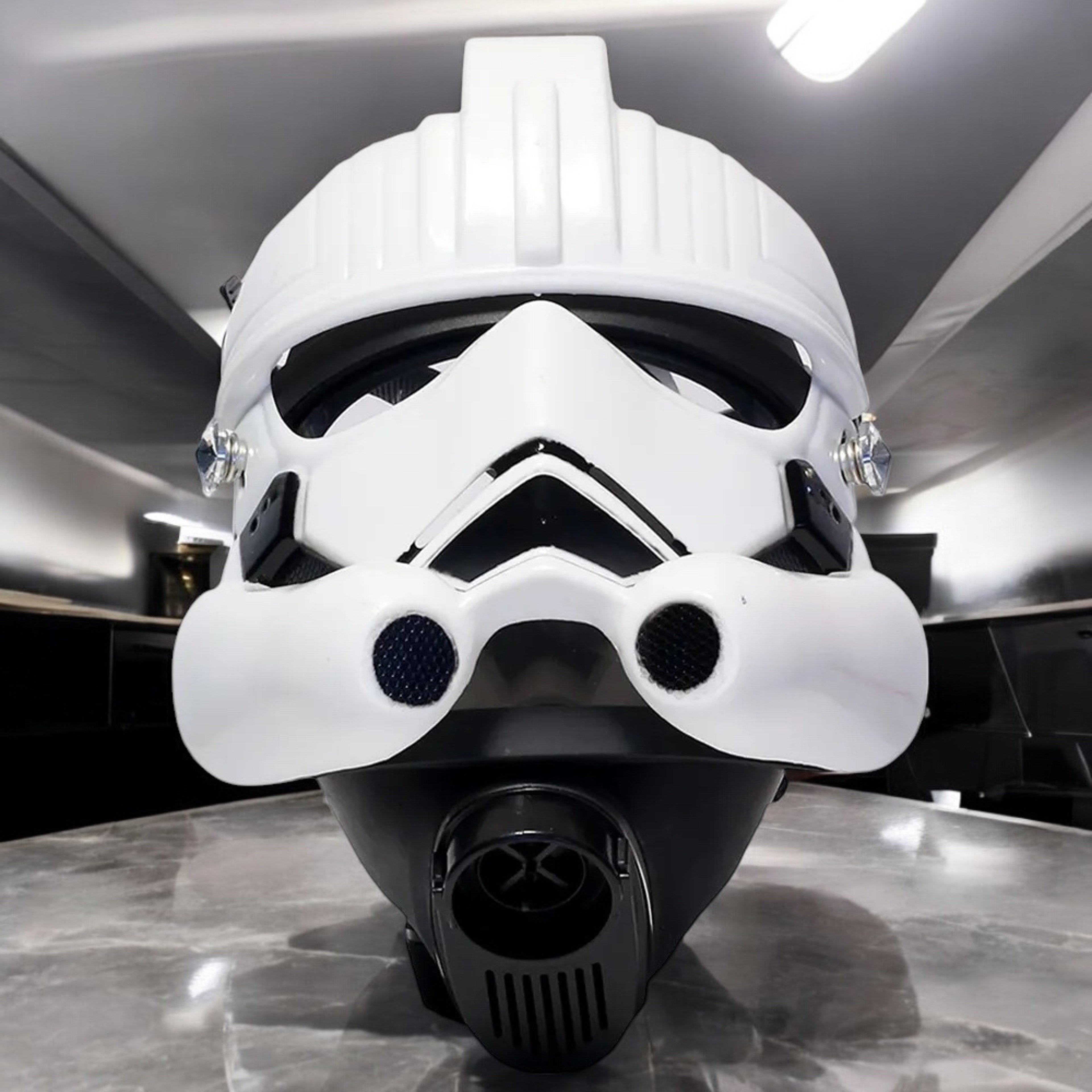 Preview pic of Star Wars Mask Hotbox Mask