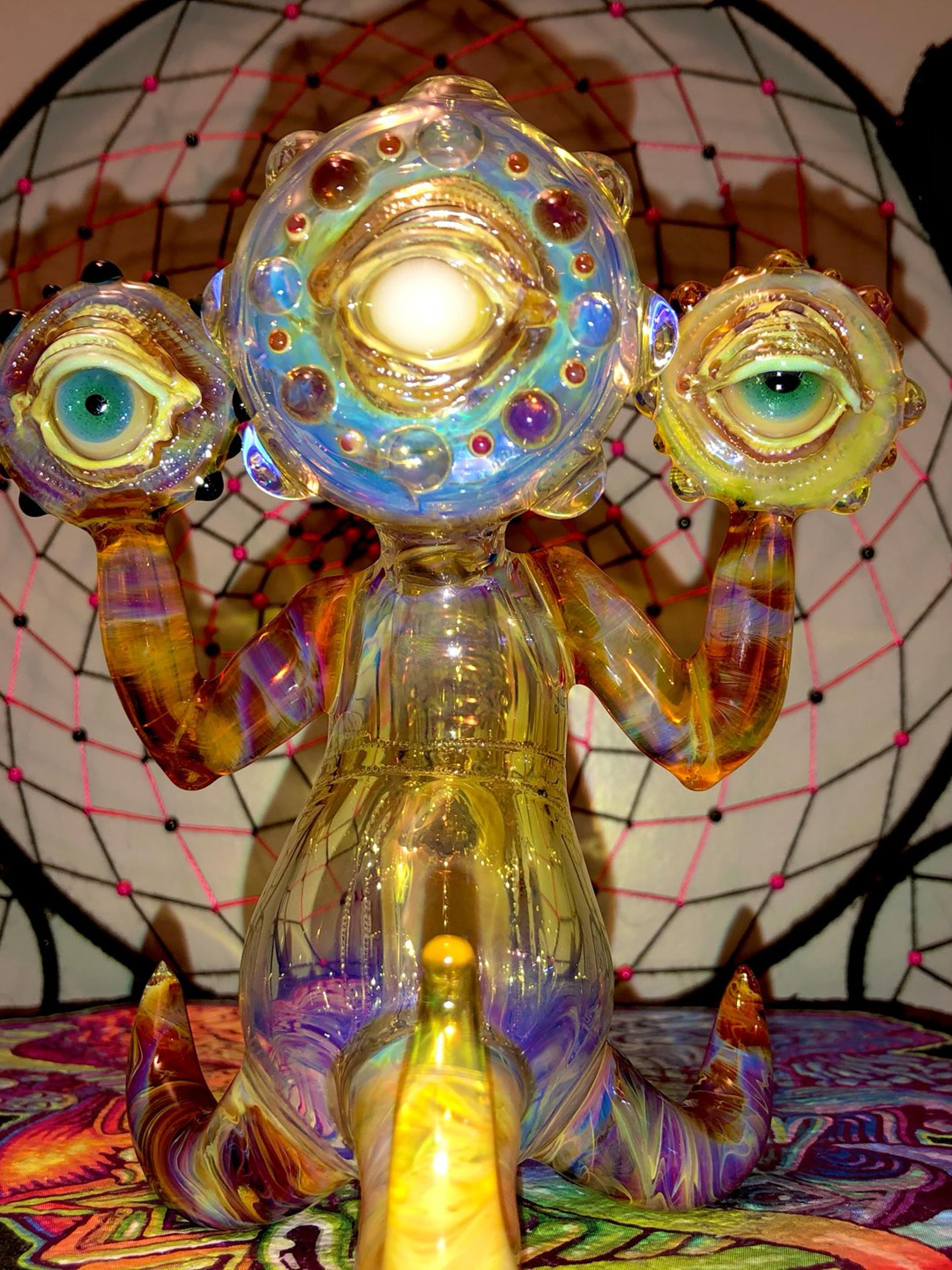 Preview pic of The all see-er
