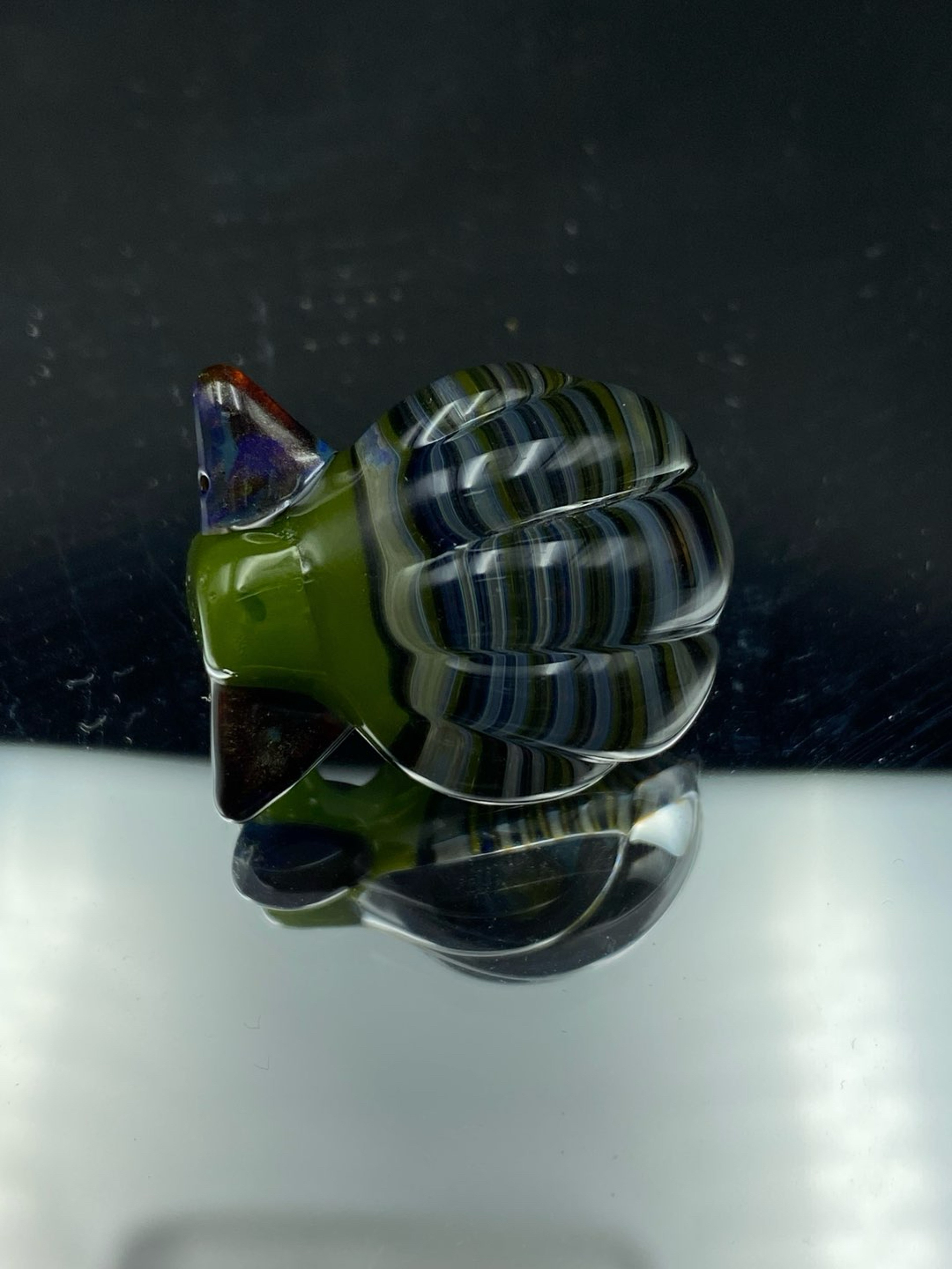Preview pic of Zombri Clam Shell Pendy