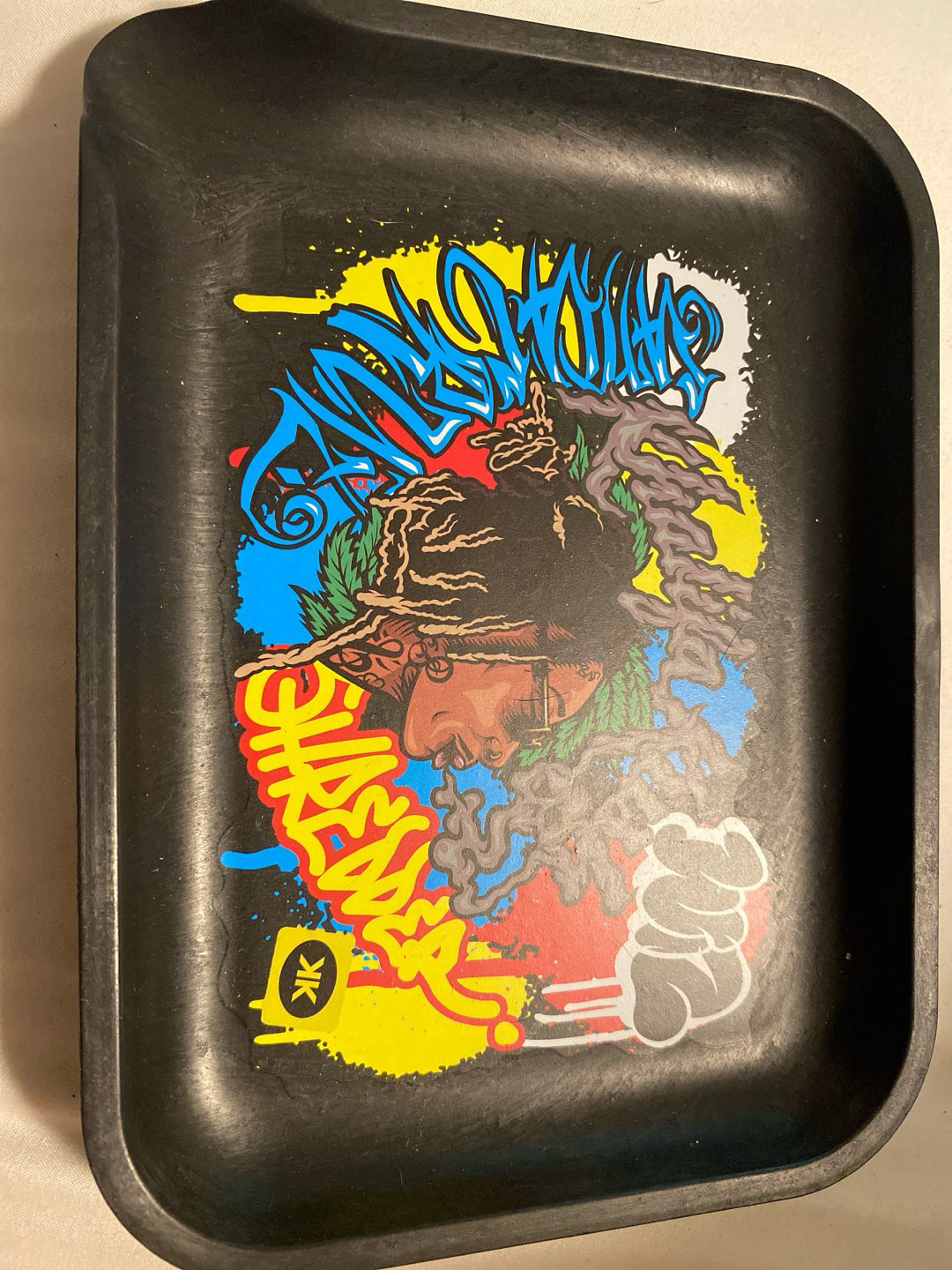 Preview pic of Wiz Khalifa rolling tray