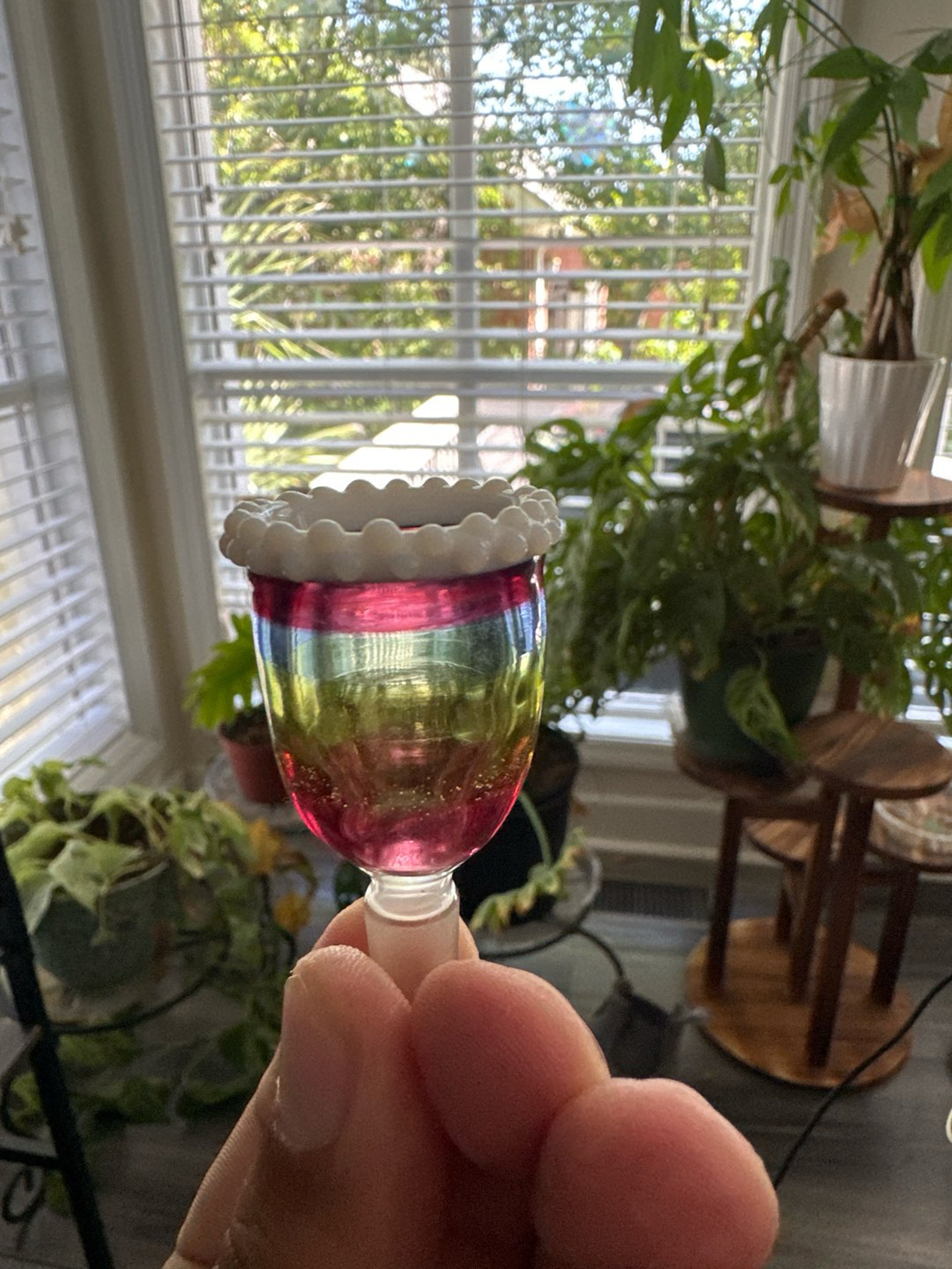 Preview pic of RJ Glass Rainbow and Cloud 10mm Funnel