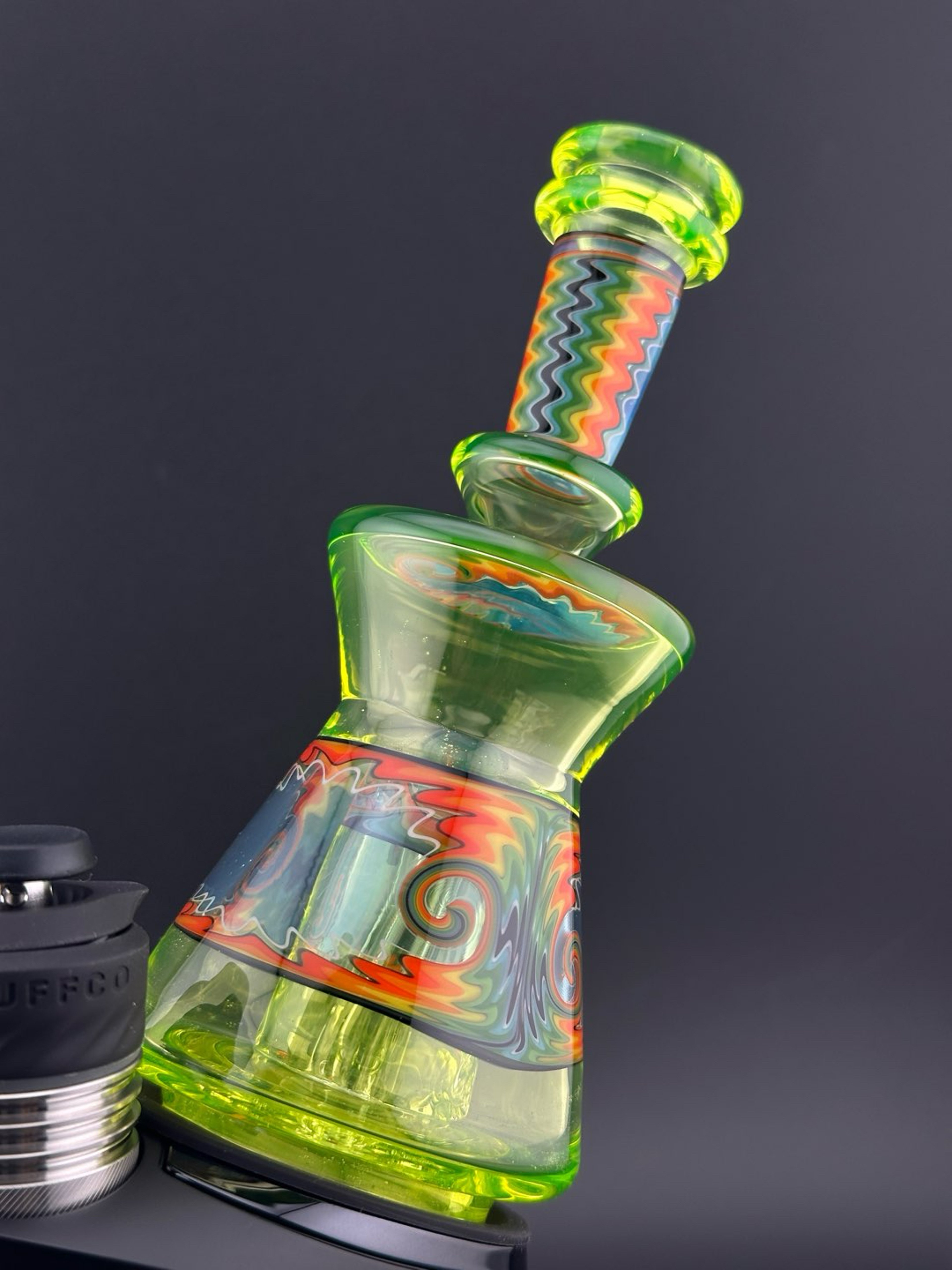 Preview pic of Prio Glassworks Uv Monolith Puffco Attachment
