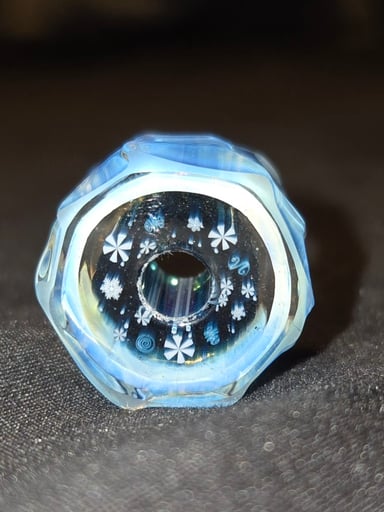 Preview pic of Chakaglass Blizzard Bead
