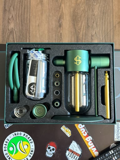 Preview pic of Stundenglass Dr. Greenthumb limited edition
