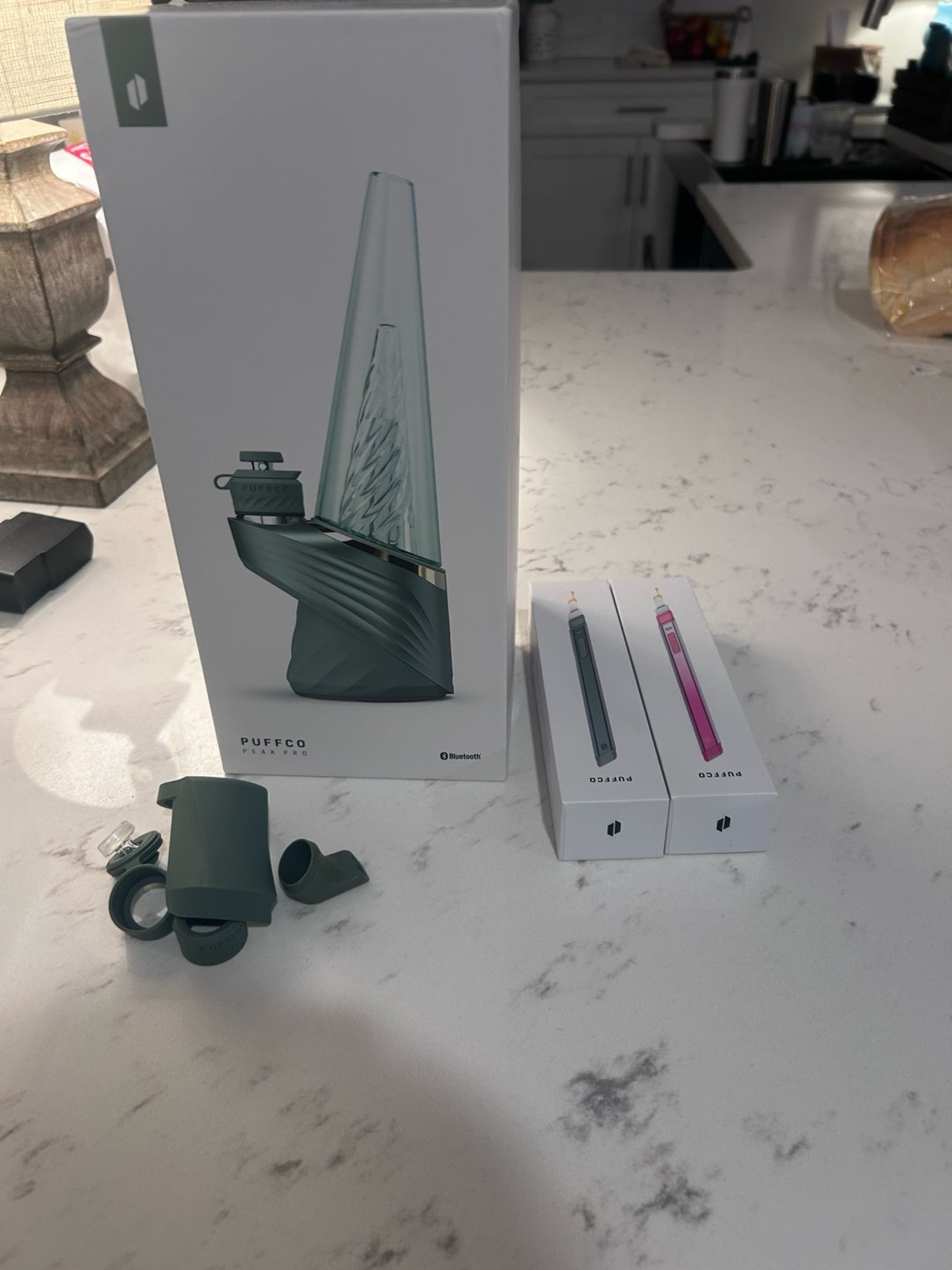 Preview pic of Puffco peak pro flourish edition with hot knifes and 3dxl